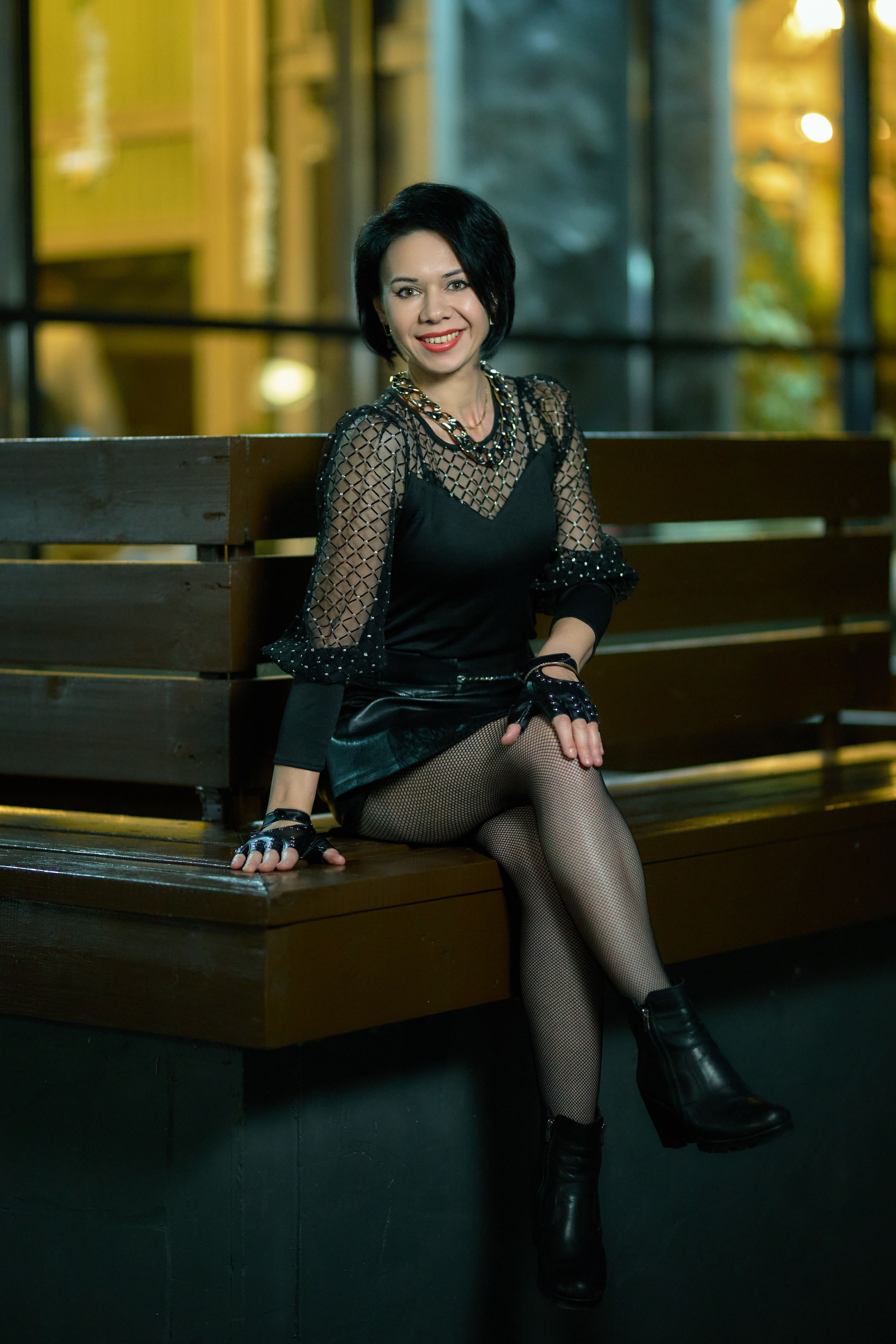 Вечерняя женская фотосессия на арбате. Чувашия, Чебоксары. Владимир Суздалов (ProMaXe) — Портретный фотограф, тематические фотосессии в Чебоксарах