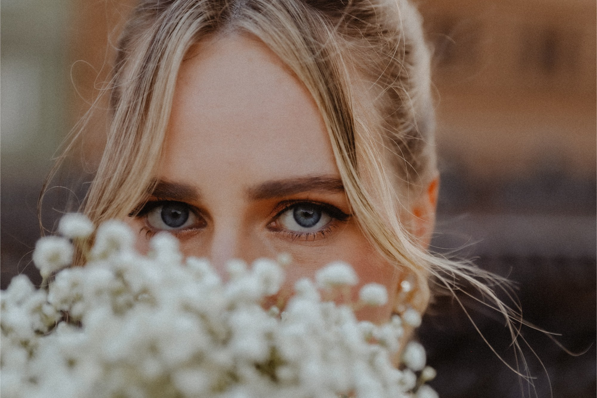 Свадебная съёмка: запечатлите волшебство вашего дня. Профессиональный фотограф звезд, концертов и спортивных событий