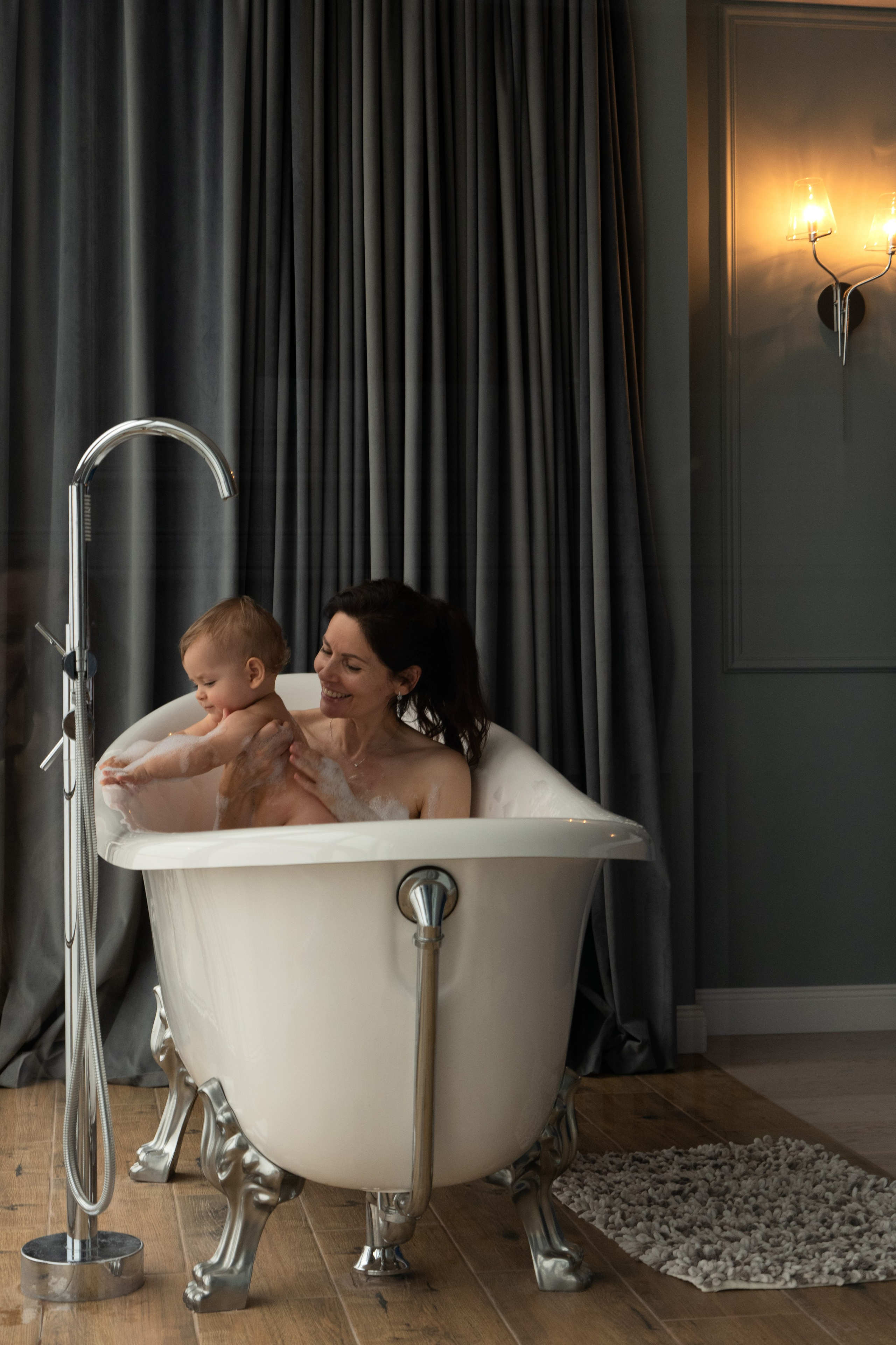 Мама и малыш «Повседневность». Фотограф видеограф Ольга Василевская