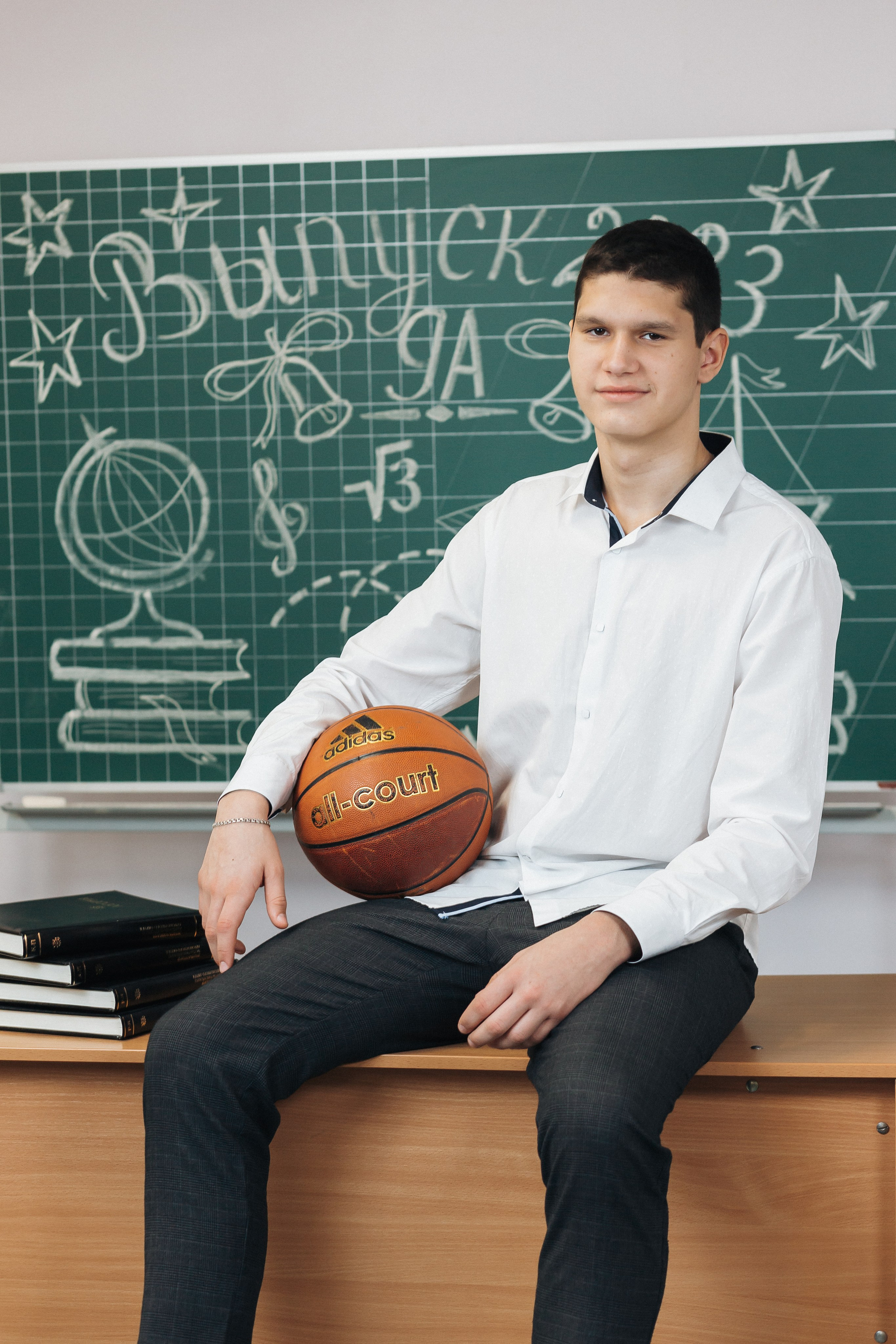 Школа 22 (2023). Memory Book — Выпускные альбомы в Нижневартовске, Мегионе и Сургуте