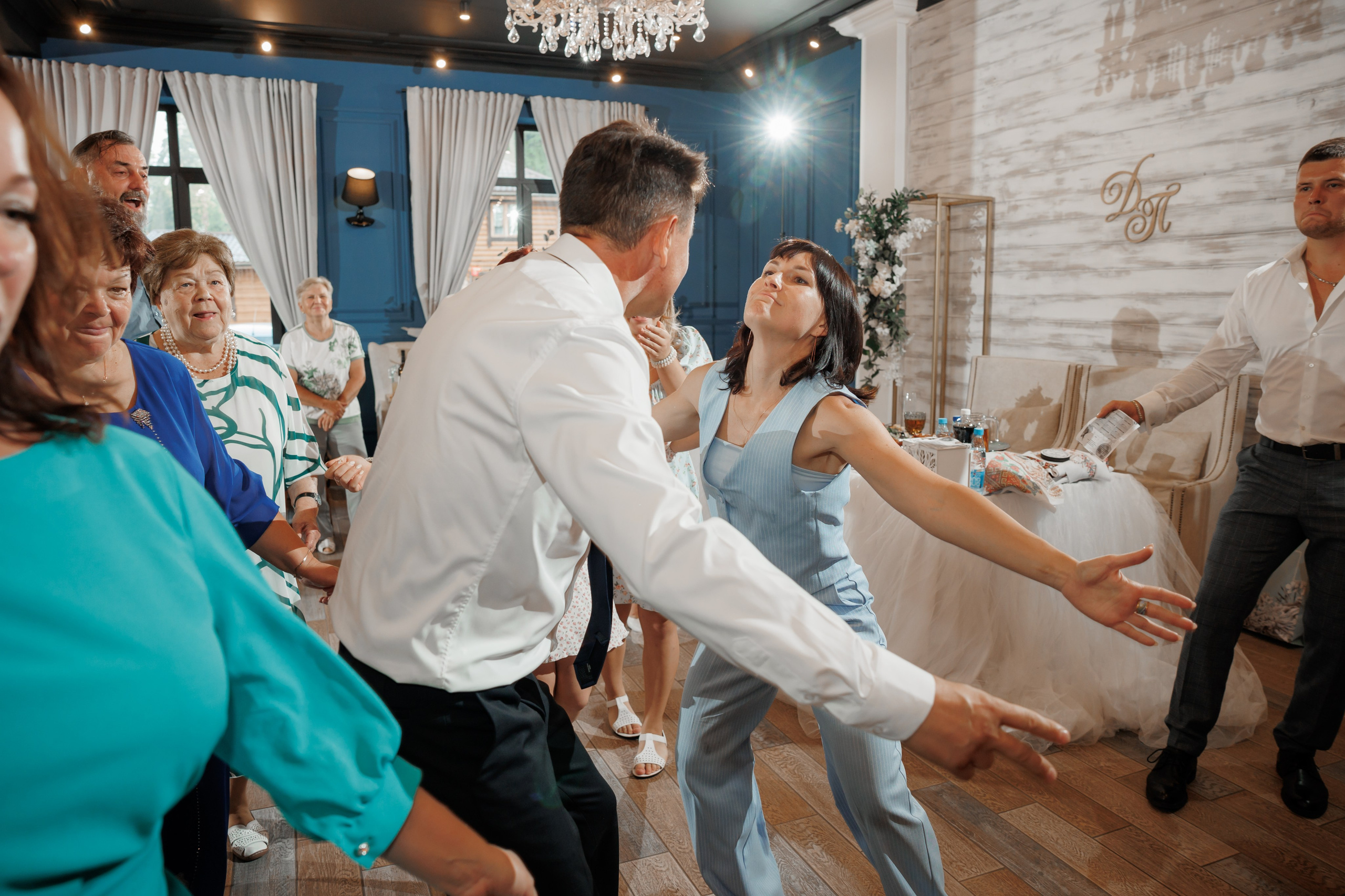 Полина и Дмитрий, загородный клуб «Барин», ЗАГС в г. Пушкино. Свадебный и репортажный фотограф (Москва, Королев и другие)