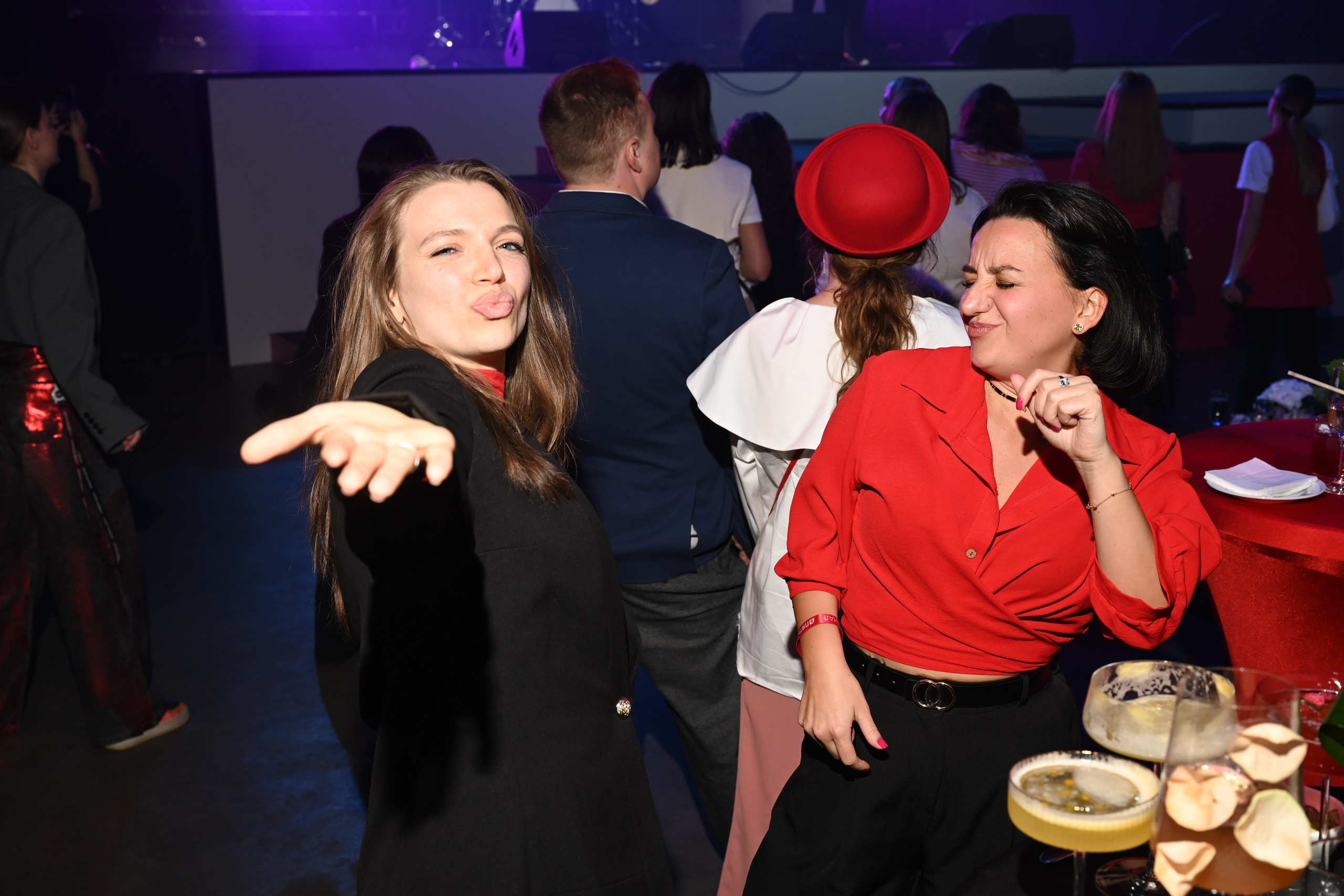 Презентация Пятого канала 01.10.2024. EVEREST PHOTO REPORT
