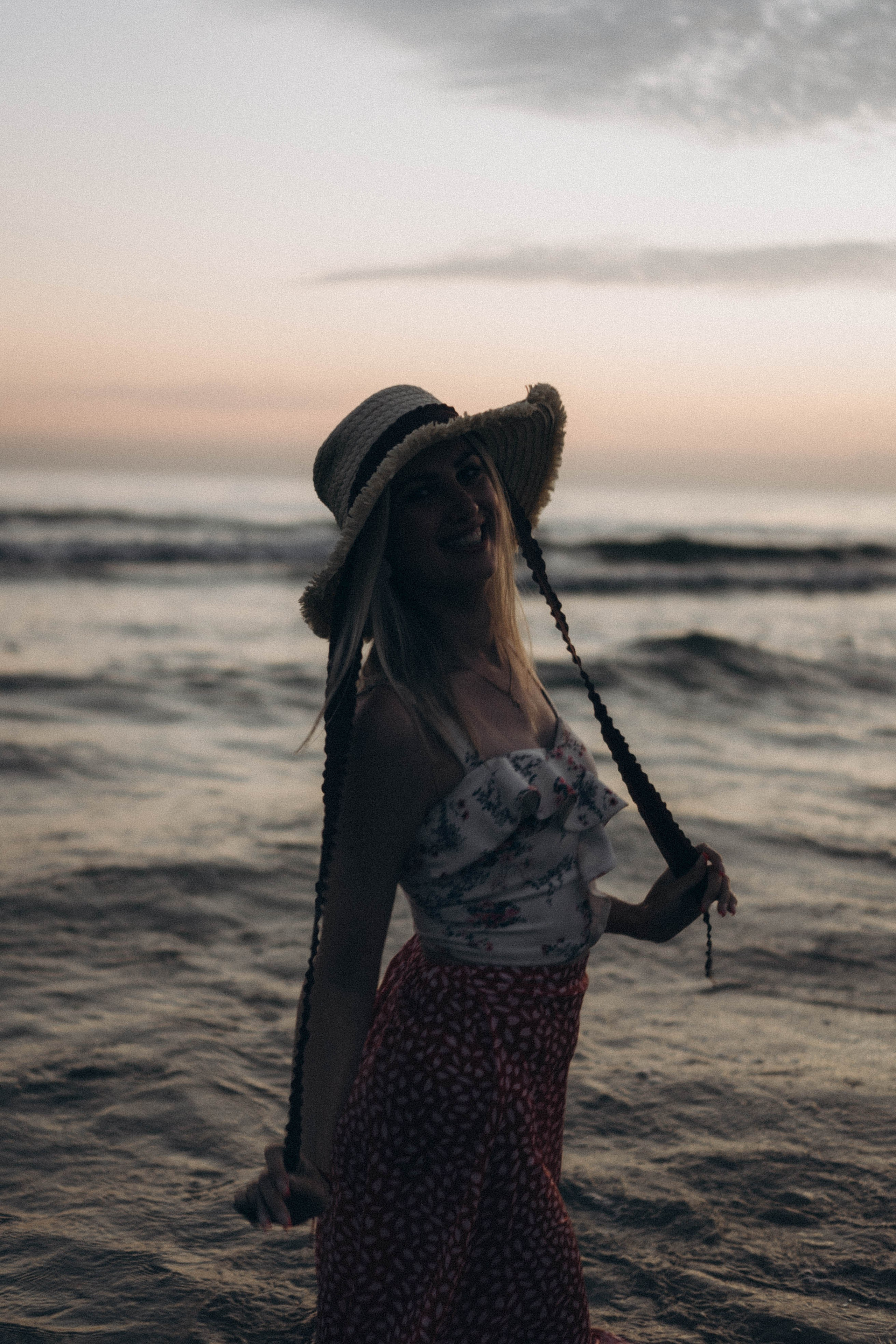 Июльский вечер на берегу черного моря. Профессиональный фотограф, Санкт-Петербург — Виктория Богомолова