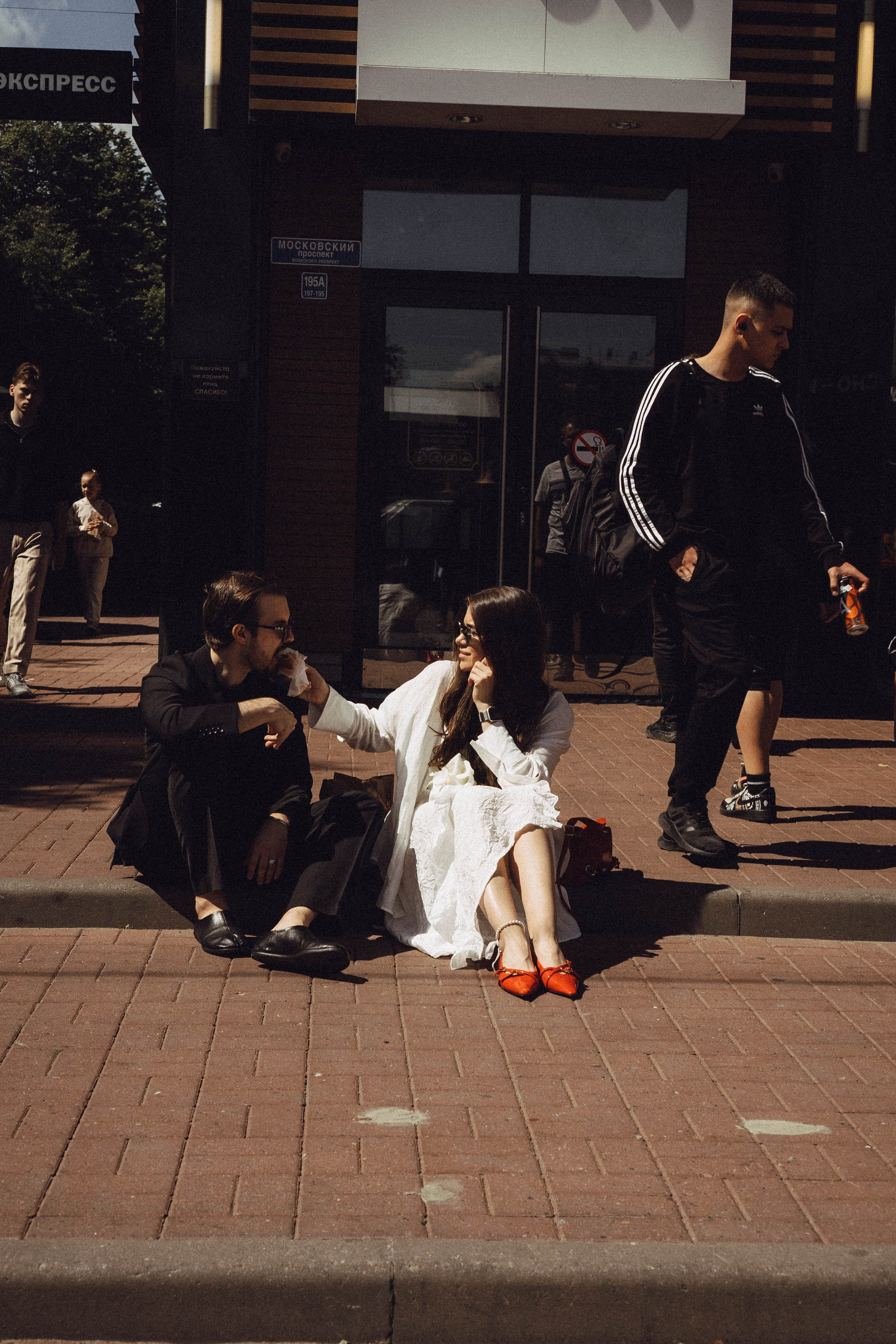 СВАДЕБНАЯ СЬЕМКА В ПАРКЕ ПОБЕДЫ И ПРОГУЛКА ПО МОСКОВСКОМУ ПРОСПЕКТУ. Профессиональный фотограф, Санкт-Петербург — Виктория Богомолова