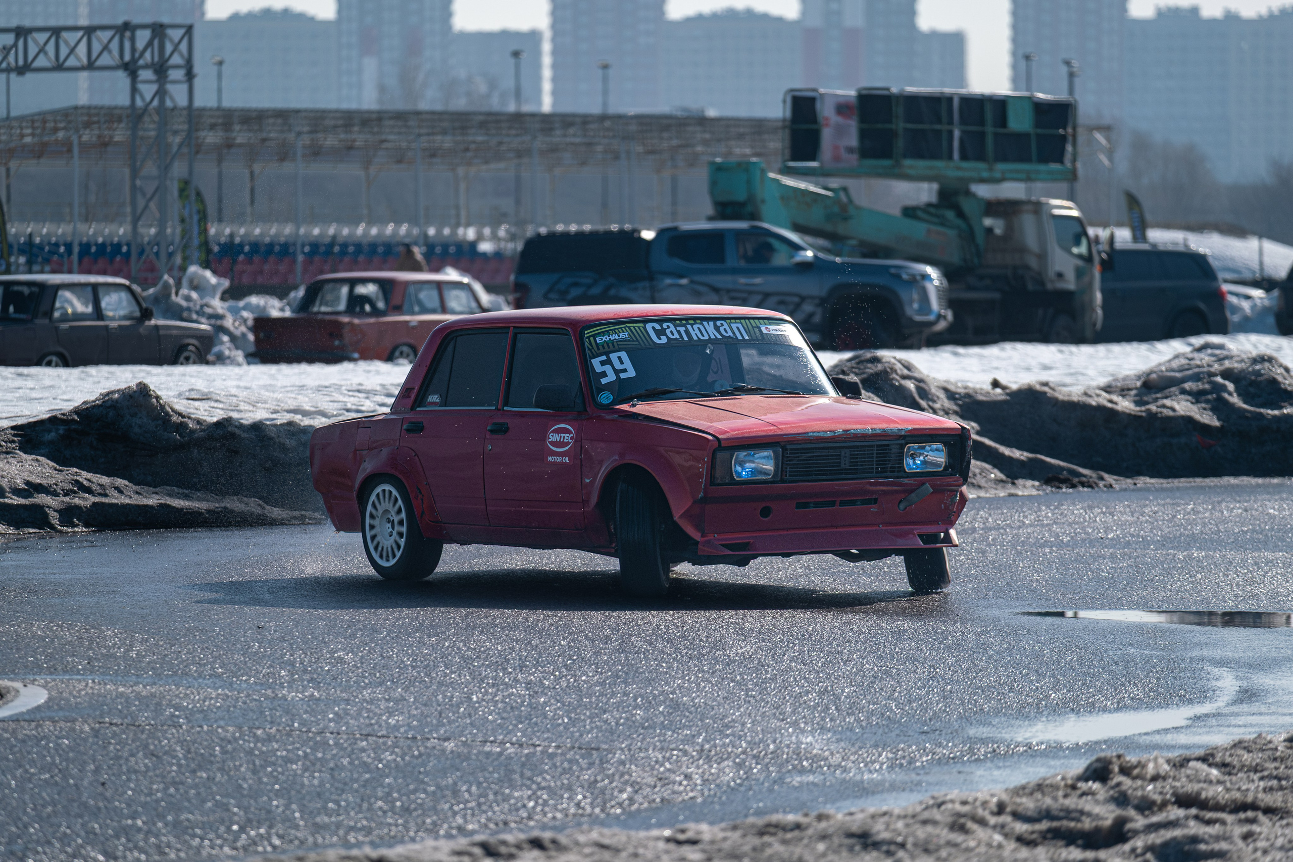 Спортивная автомобильная съемка. Malenkyia