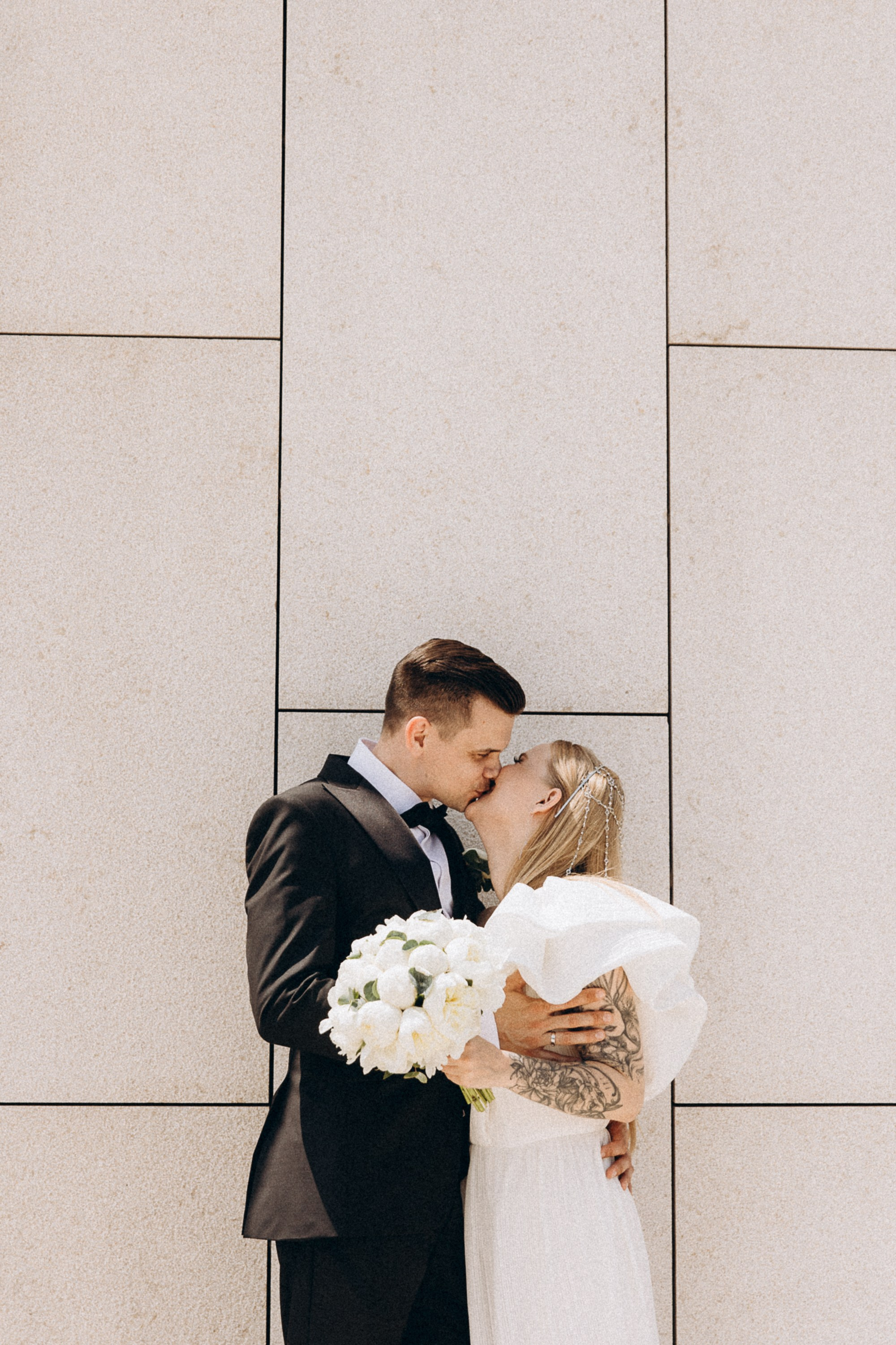 Свадьба в Краснодаре: роспись и фотосессия в парке Галицкого. Свадебный и семейный фотограф Виолетта Сидельникова. Краснодар, Россия, Беларусь, Европа