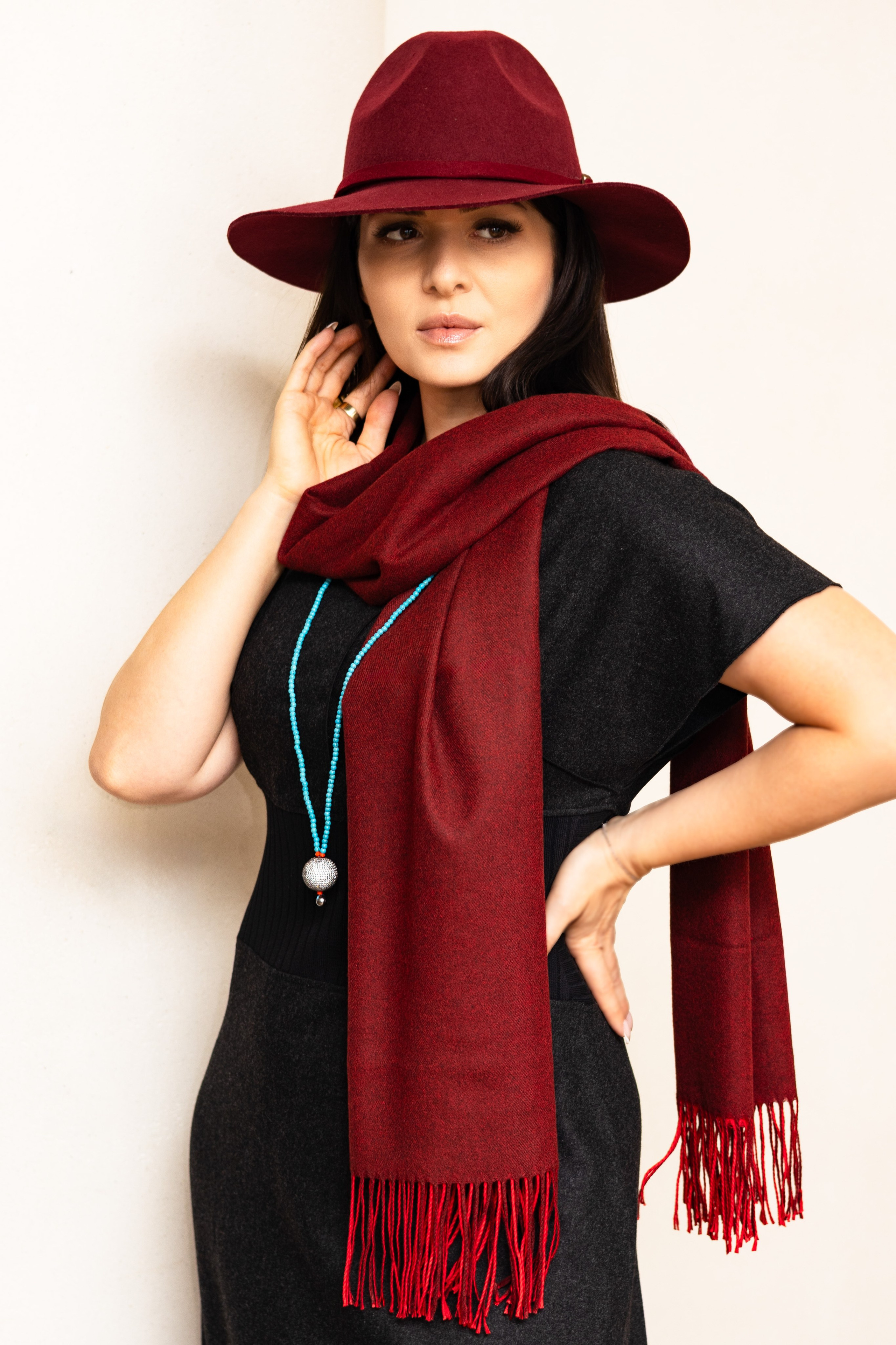 Портретная фотосессия в Алматы — индивидуальный портрет в студии. Фотограф Алматы