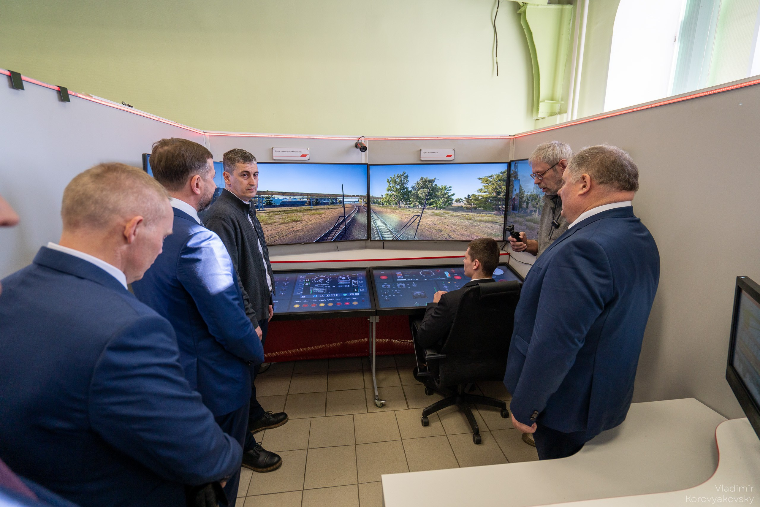 Открытие лабораторий. Фотограф Владимир Коровяковский