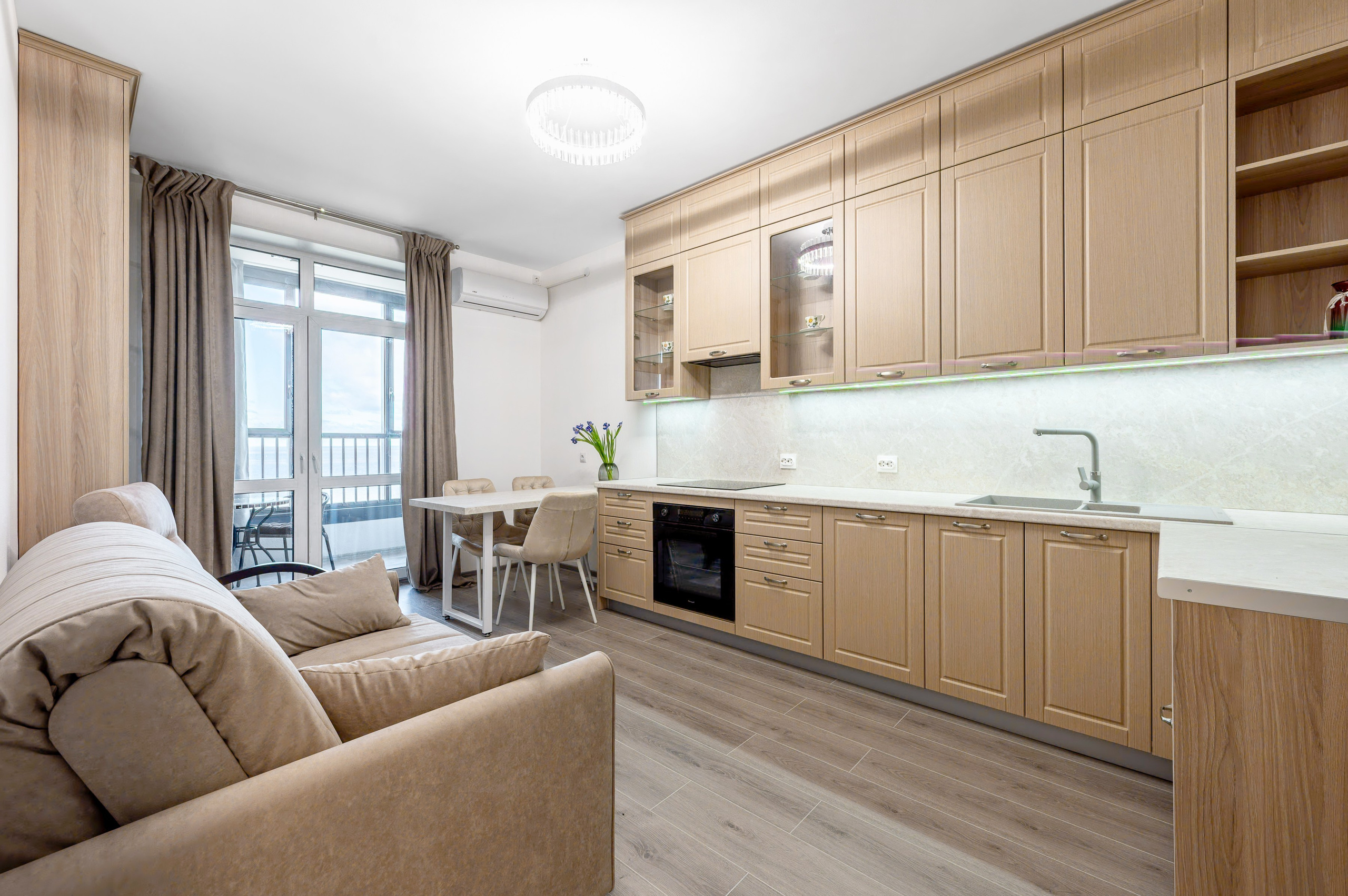 Квартира Огни Залива. Интерьерный фотограф. Фото- видеосъемка недвижимости Санкт-Петербург