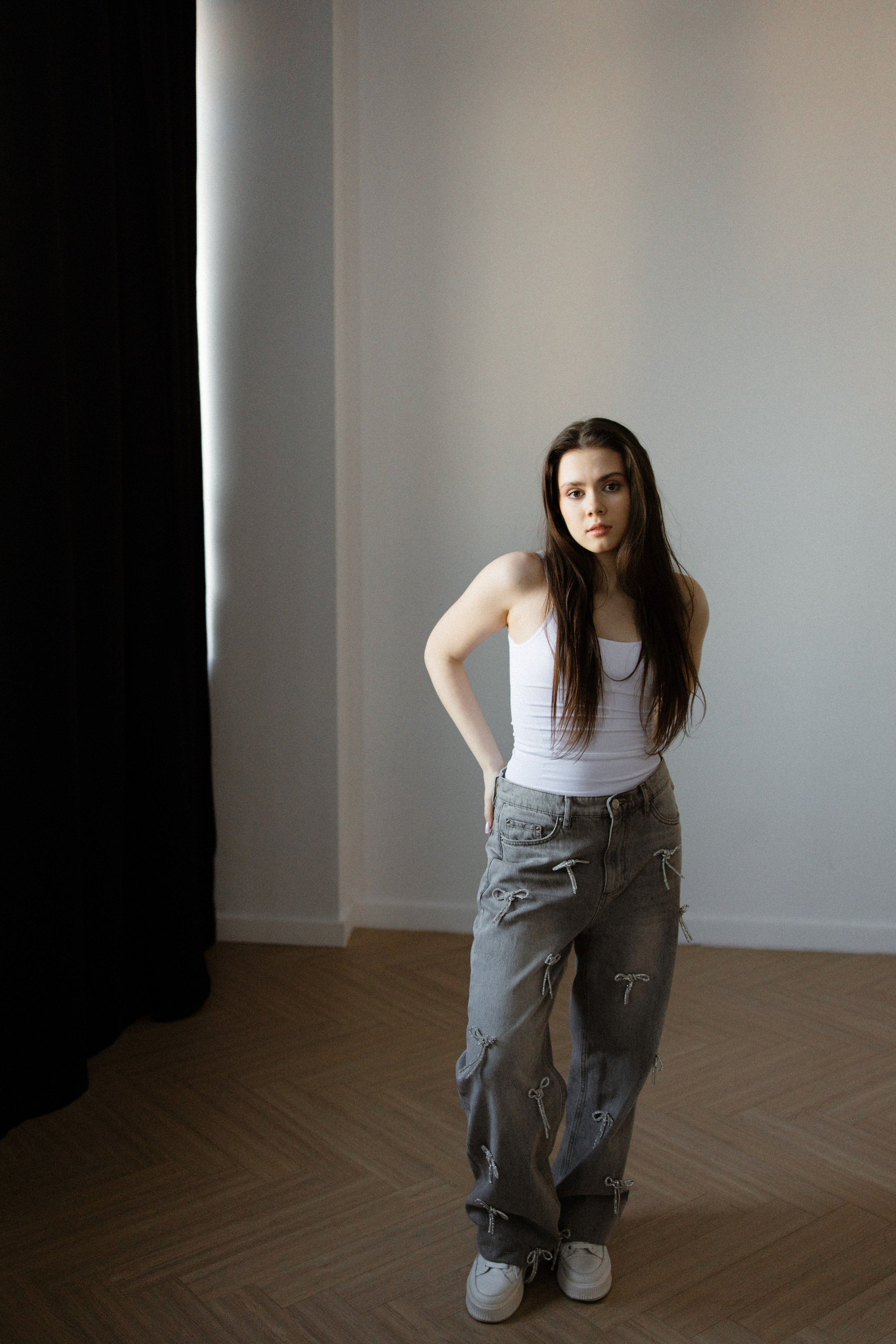 женский портрет, фотосессия Новосибирск, женская фотосессия в Новосибирске, женский фотограф, фотосессия в студии, красивая девушка