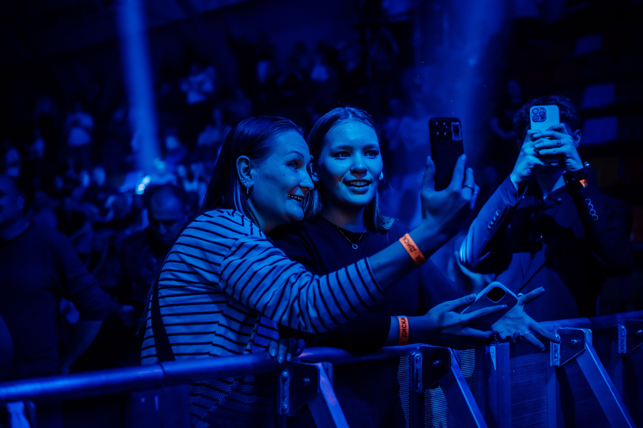 Дискач 90-х в Кемерово, СРК Арена. Детский фотограф, семейный фотограф и репортажи в Кемерово