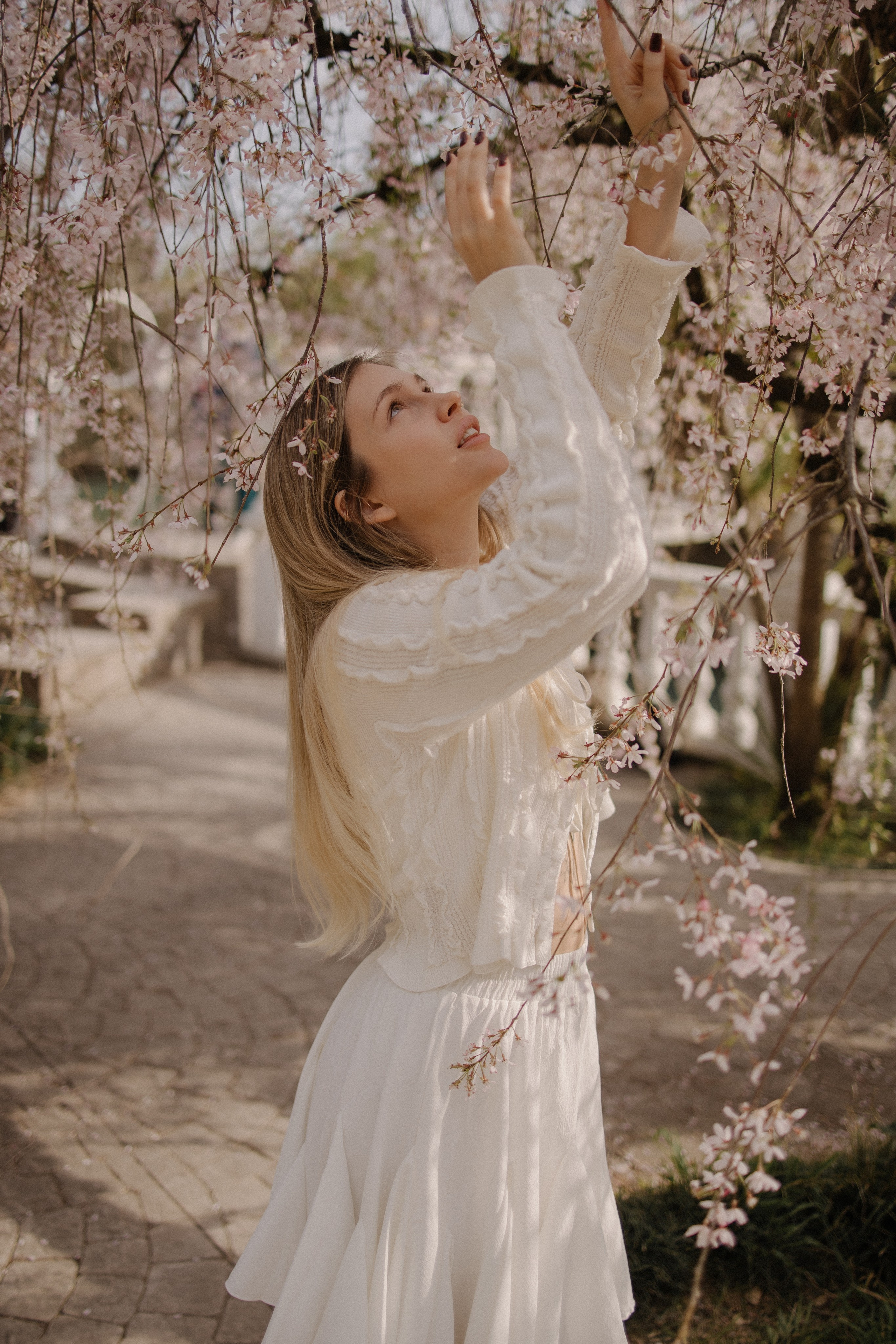 Света в сакуре. Фотограф Сочи Адлер Сириус Красная поляна Олеся Минив