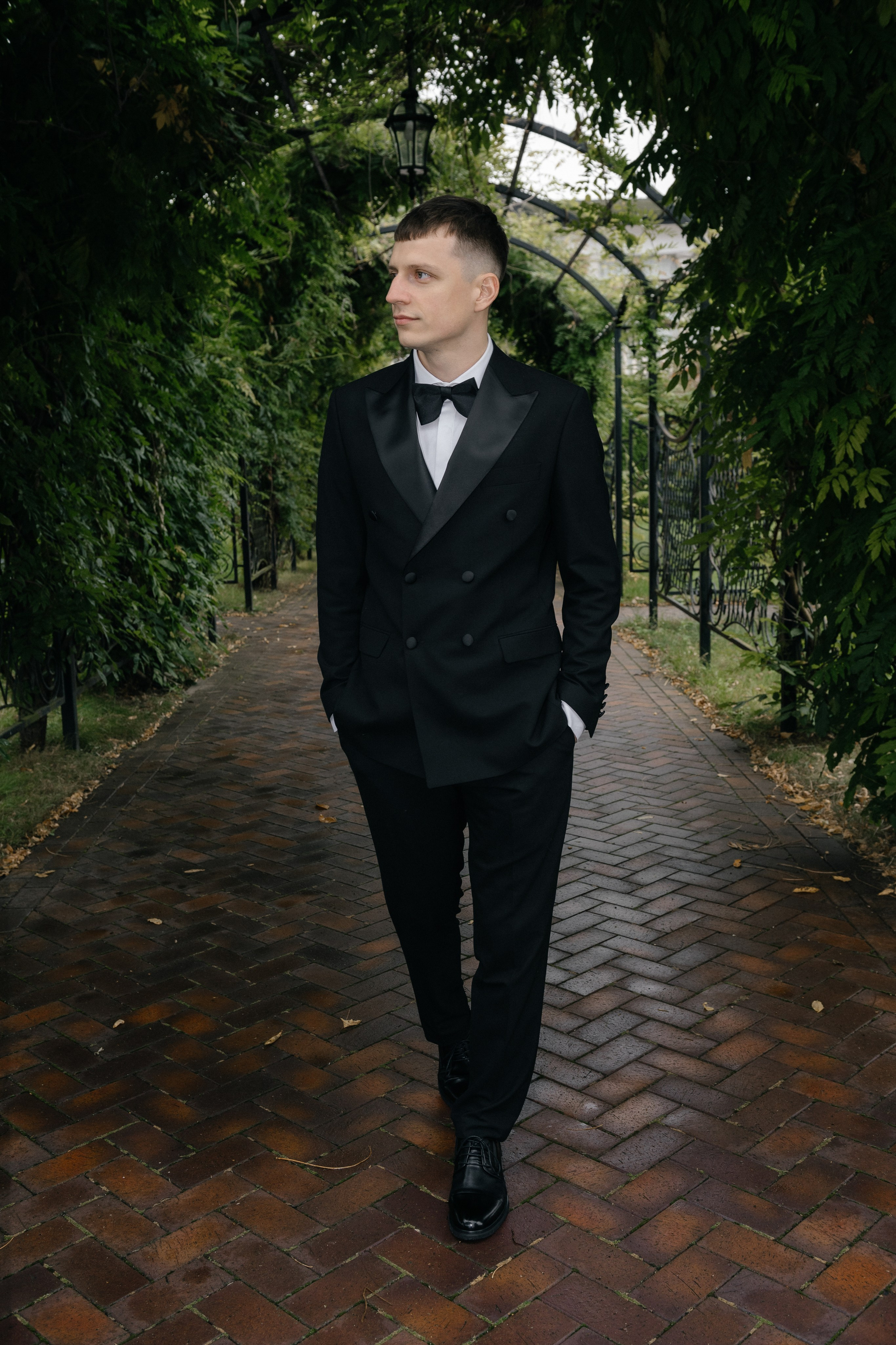 Wedding day in Martinique Bar. Wedding PHOTOGRAPHER Andrew Vnukov