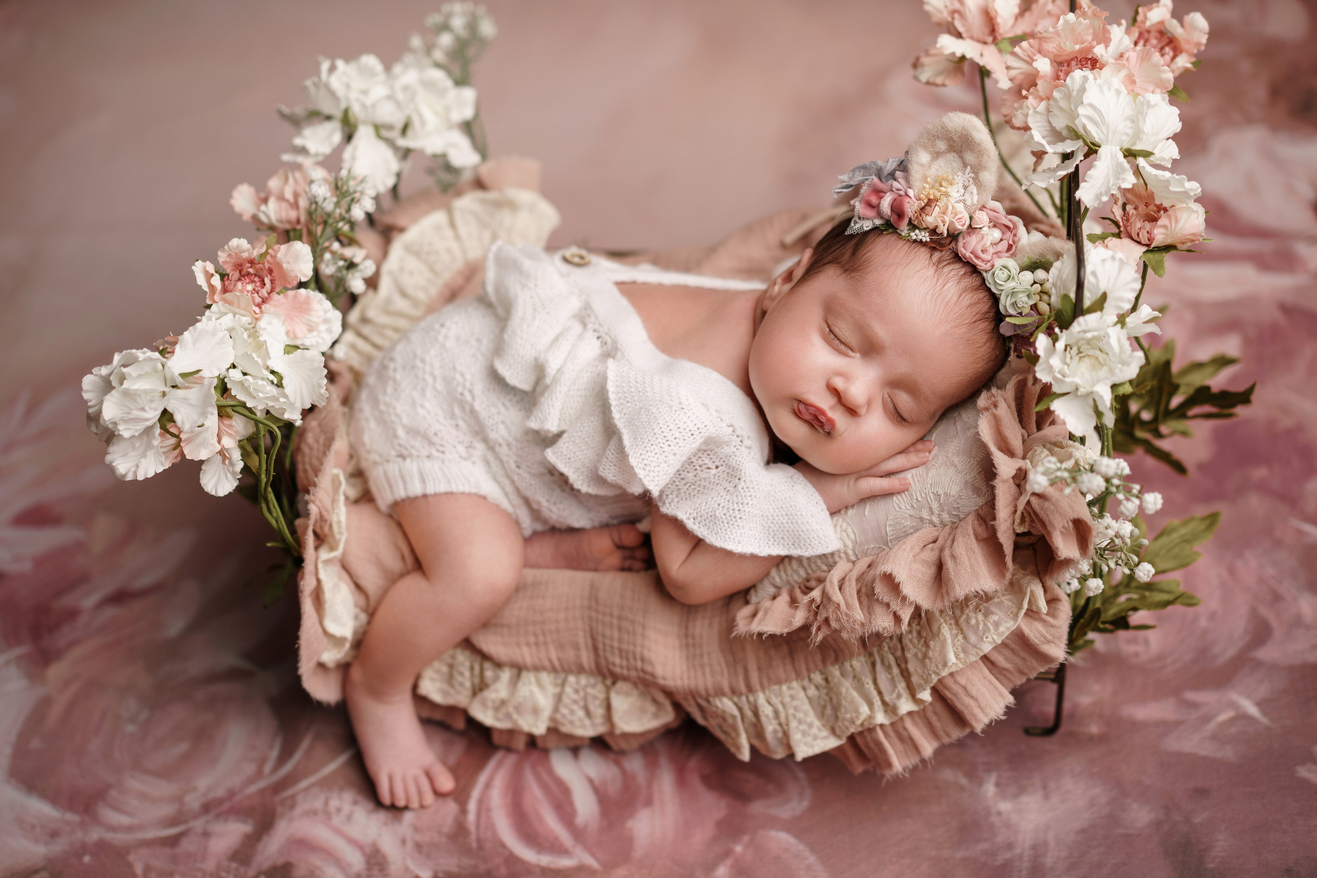 Фотосессия новорожденных | Галерея трогательных кадров малышей в стиле newborn. Фотосессия новорожденных в Москве и Московской области | Профессиональный фотограф newborn — Татьяна Иванова