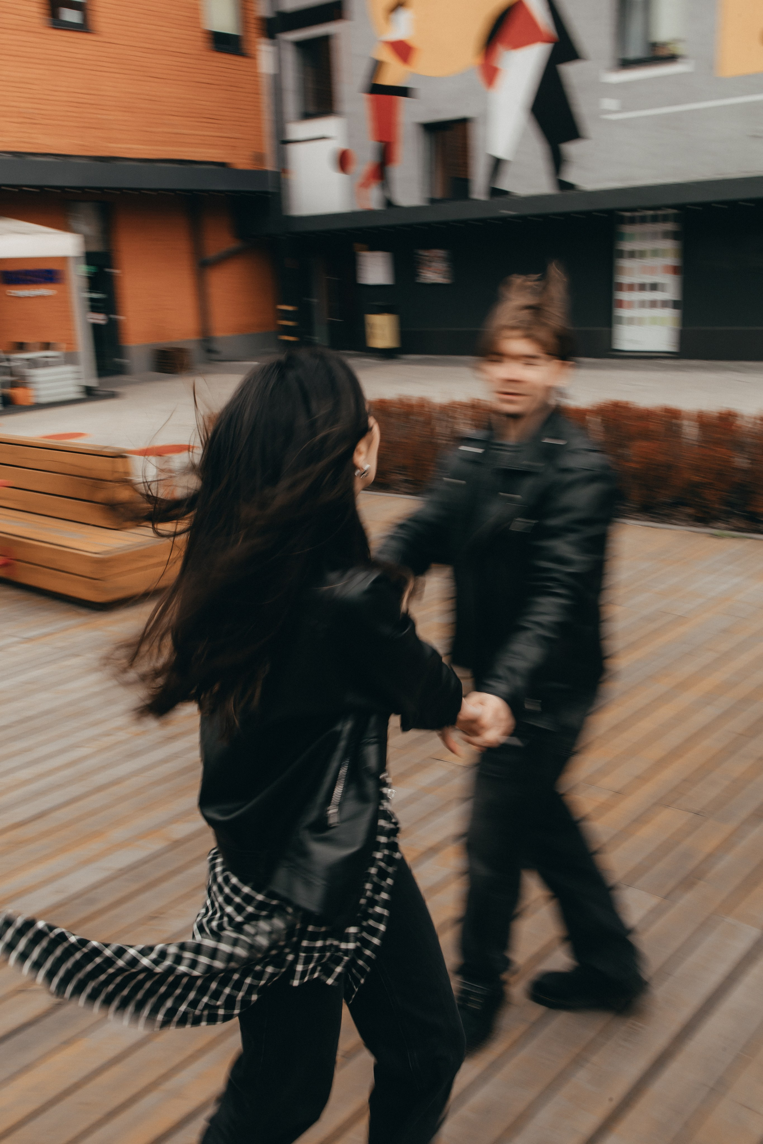 Лавстори в городе (Хлебозавод). Семейный фотограф в Москве, Щелково, Фрязино _ Виктория Степанова