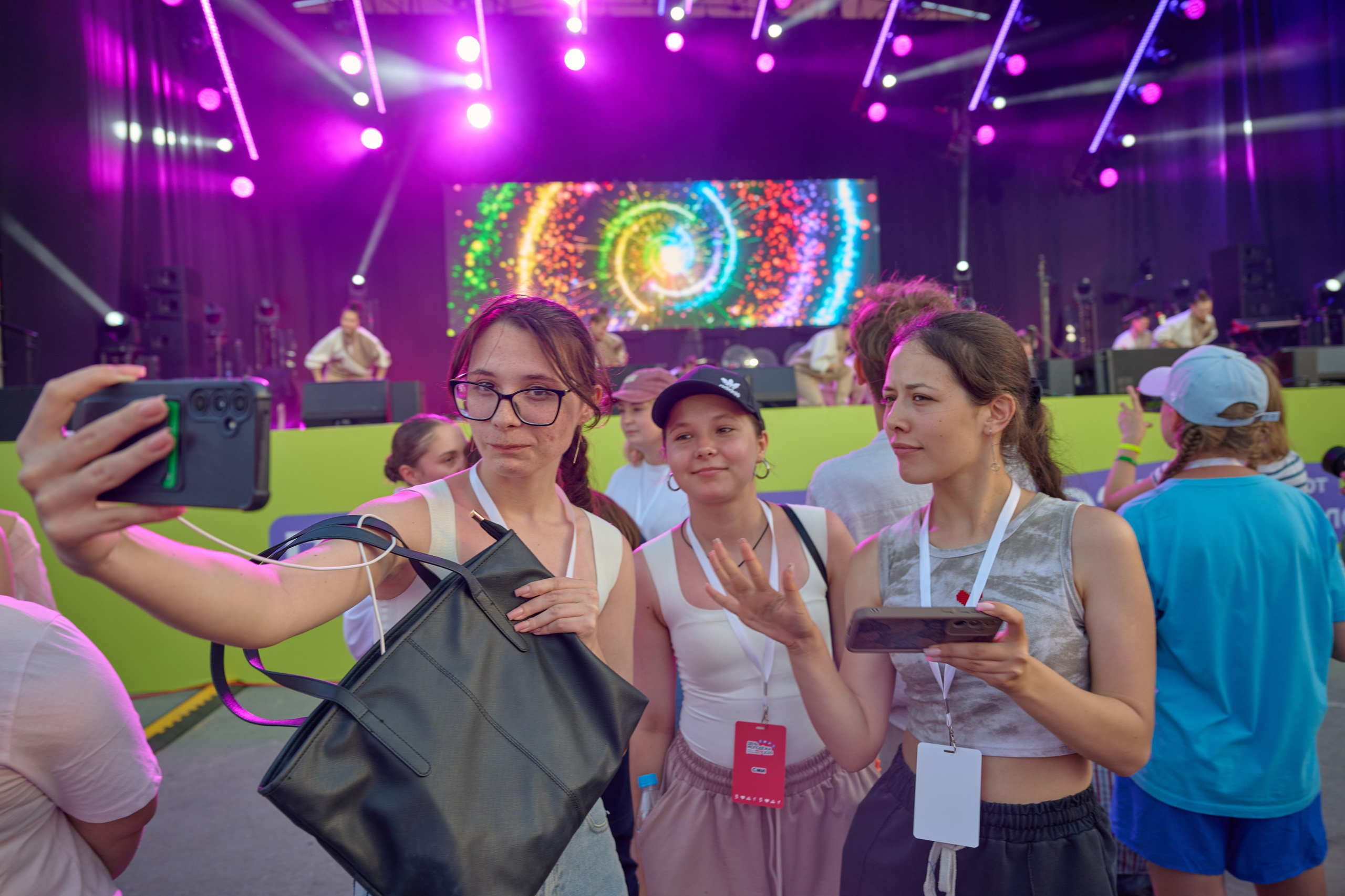 День молодежи вечерняя программа. Профессиональный репортажный фотограф Инесса Иминова