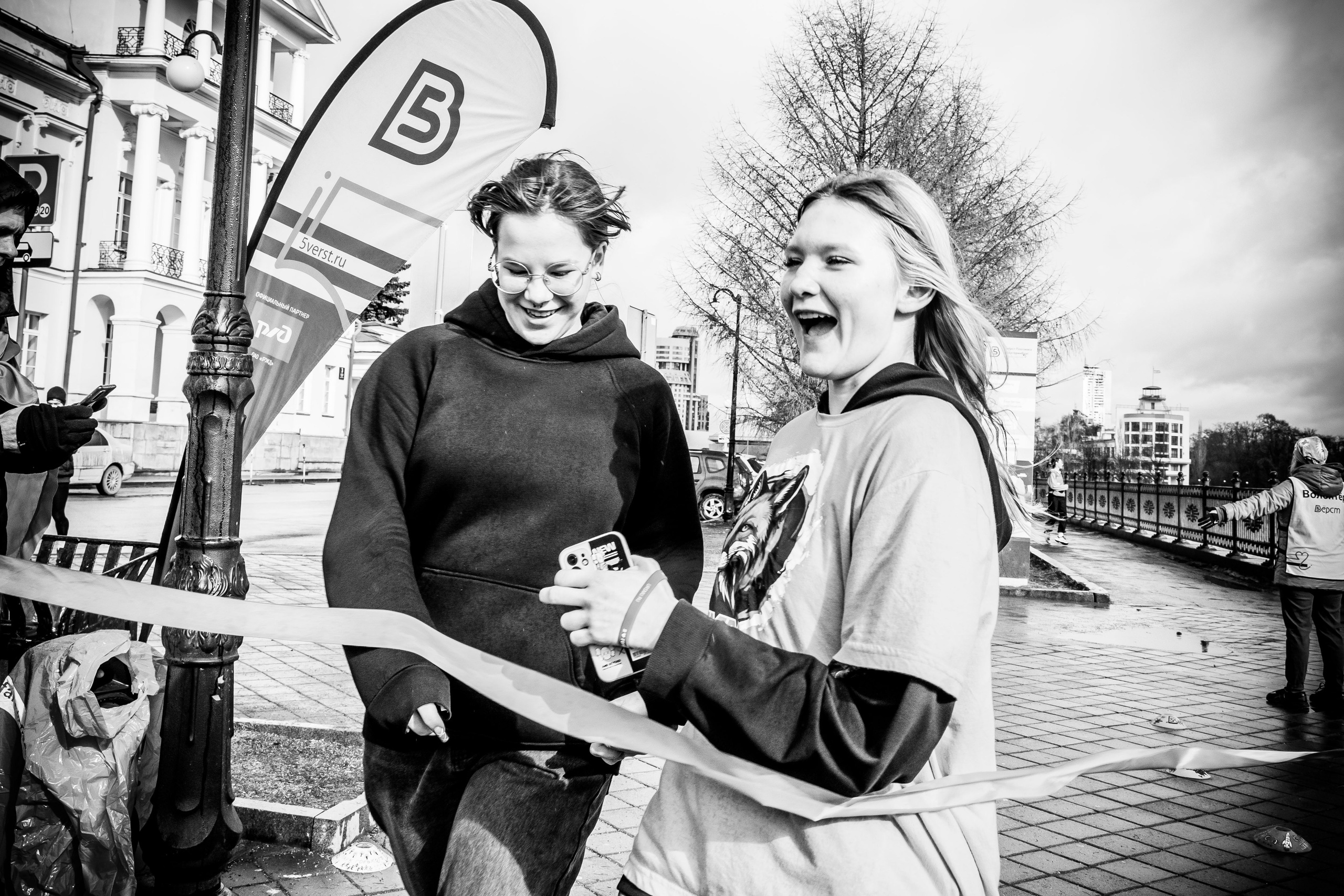 Слава где фотки?