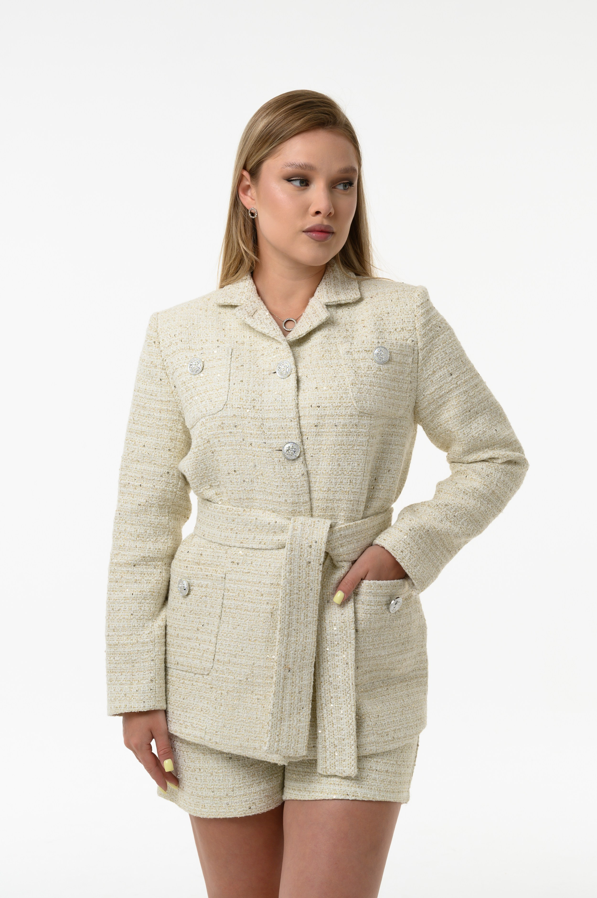 Продающие фотографии женской одежды для Wildberries от фотографа в Казани