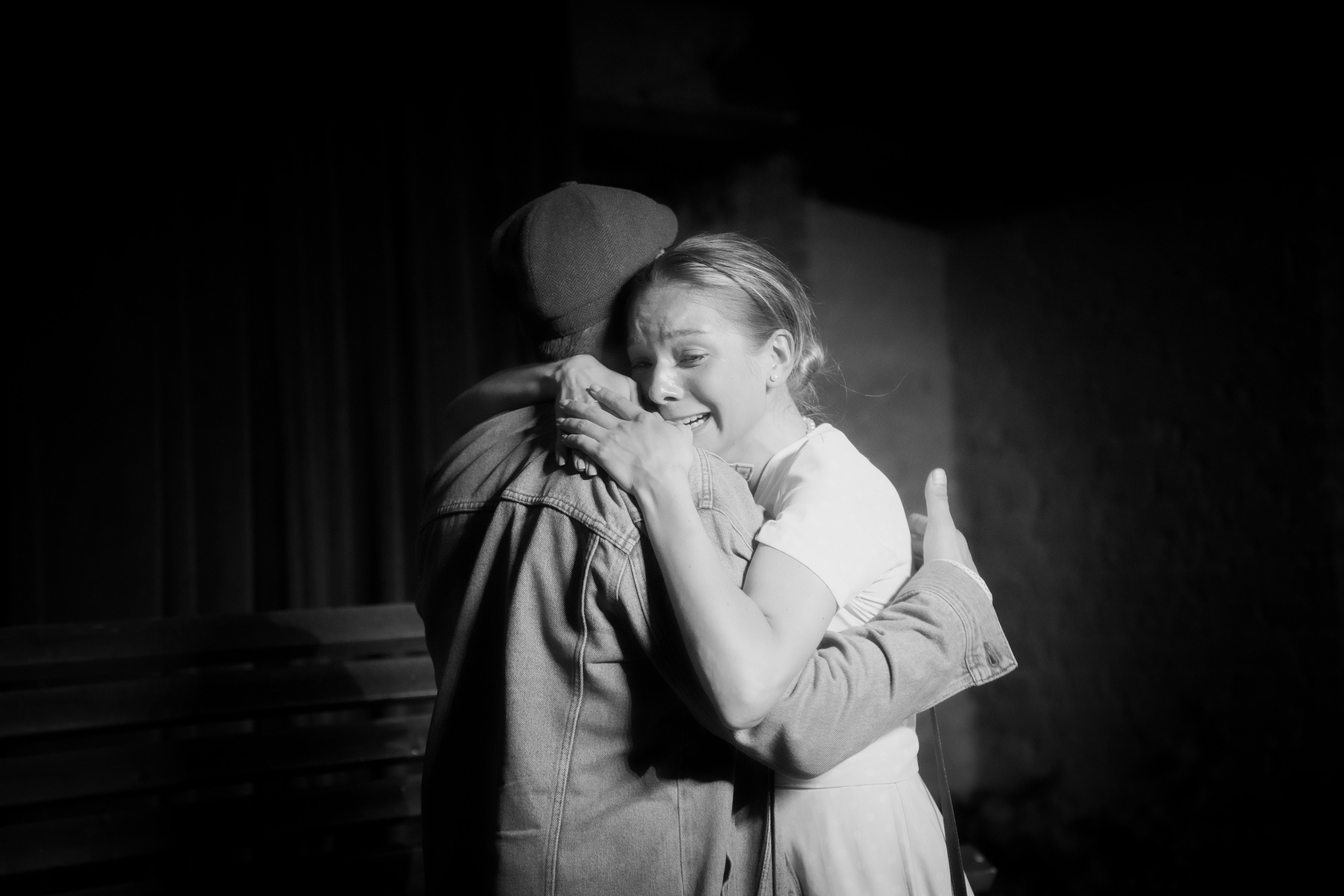 Дура ненормальная. Фотограф и оператор в Москве Елизавета Коргалидзе