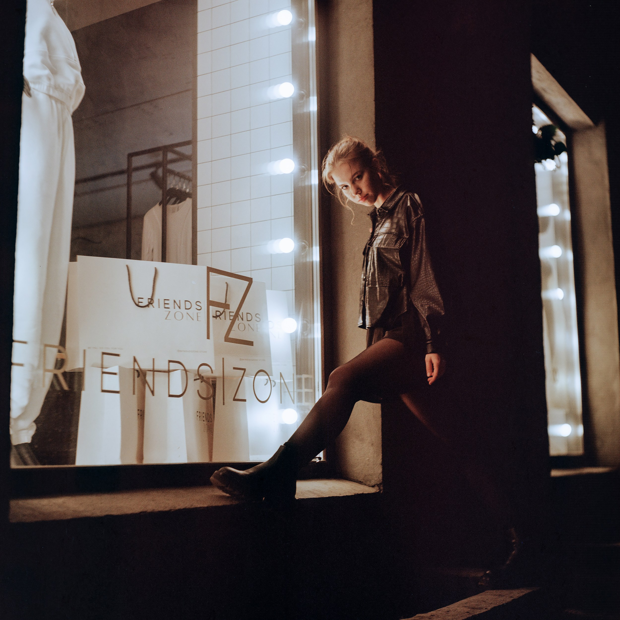 Портреты на улице днём и ночью. Портретный и репортажный фотограф. Мыльников Илья