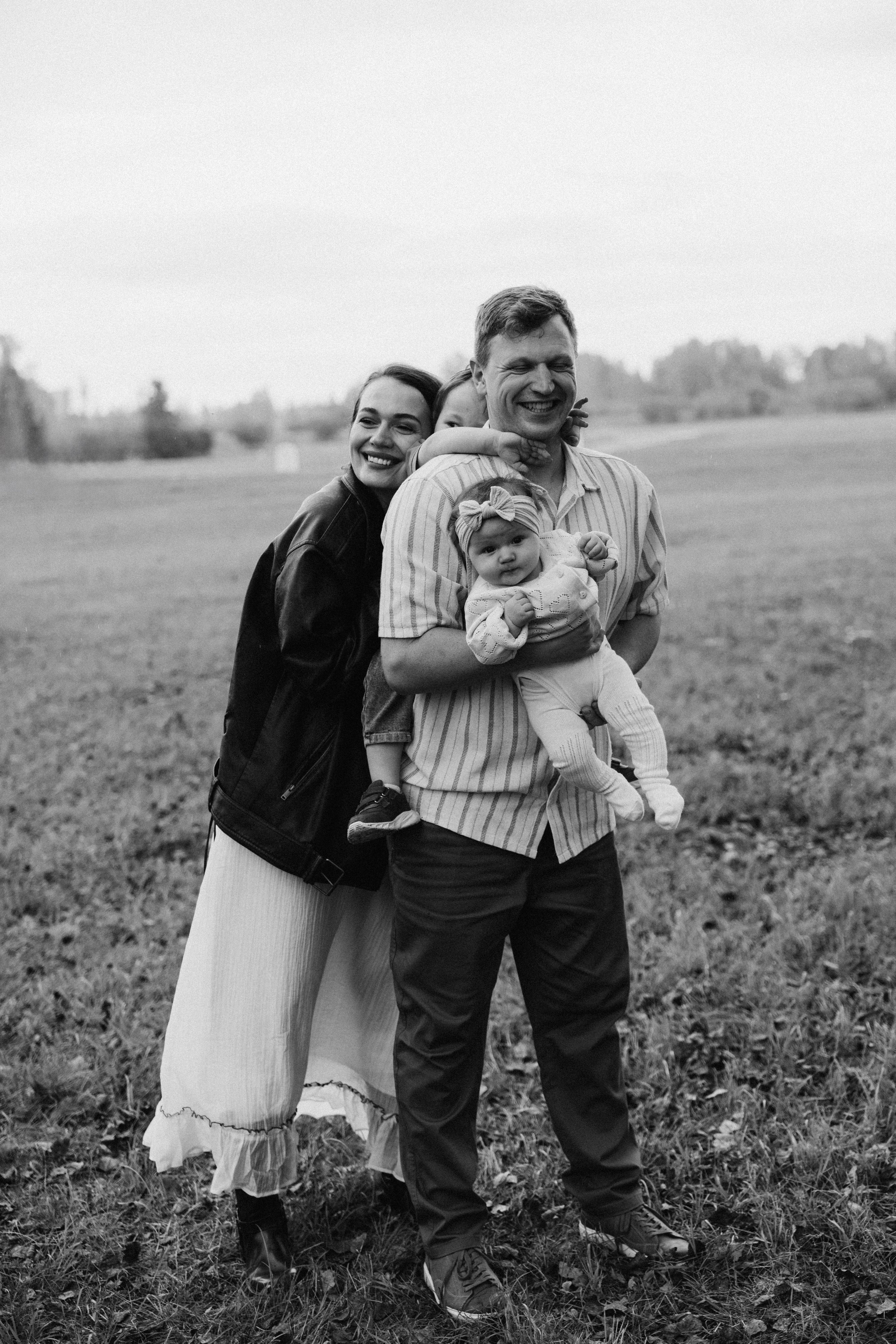 Семейная история на природе. Индивидуальные, семейные съемки, love story съемки фотограф в Красноярске Ирина Белова