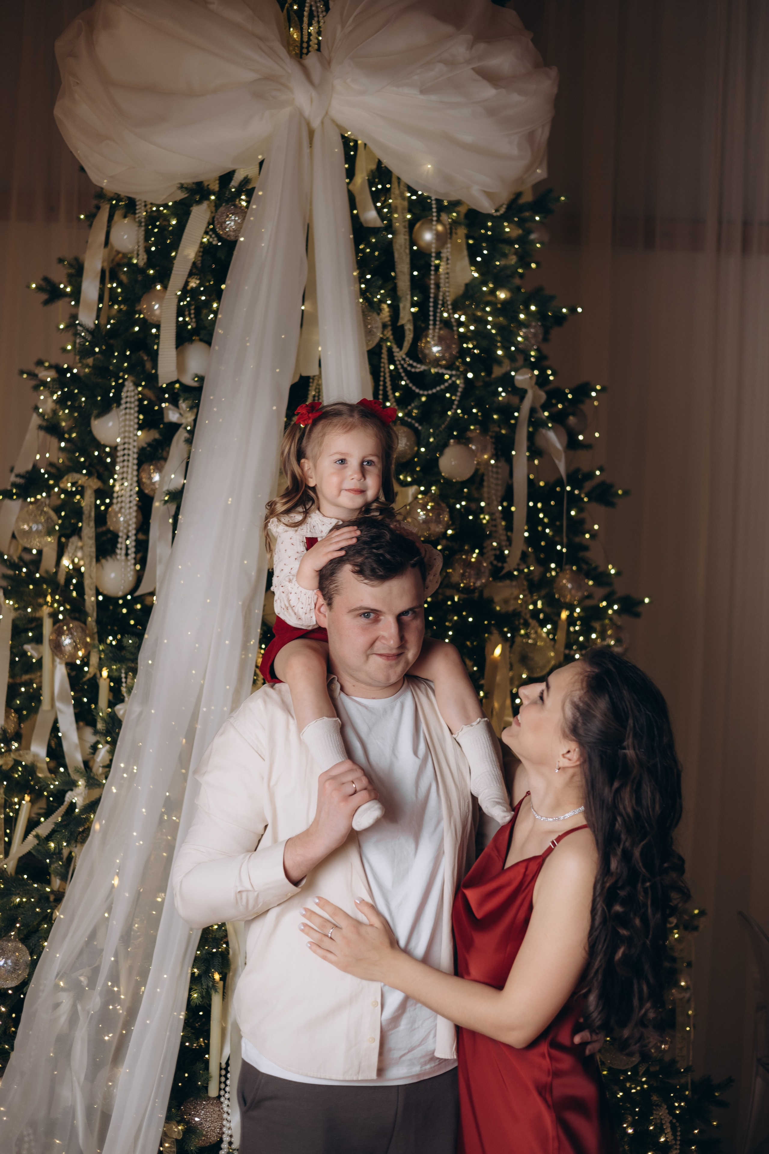 Ирина, Вадим и Милана. Свадебный и семейный фотограф в Новосибирске Дарья Кель