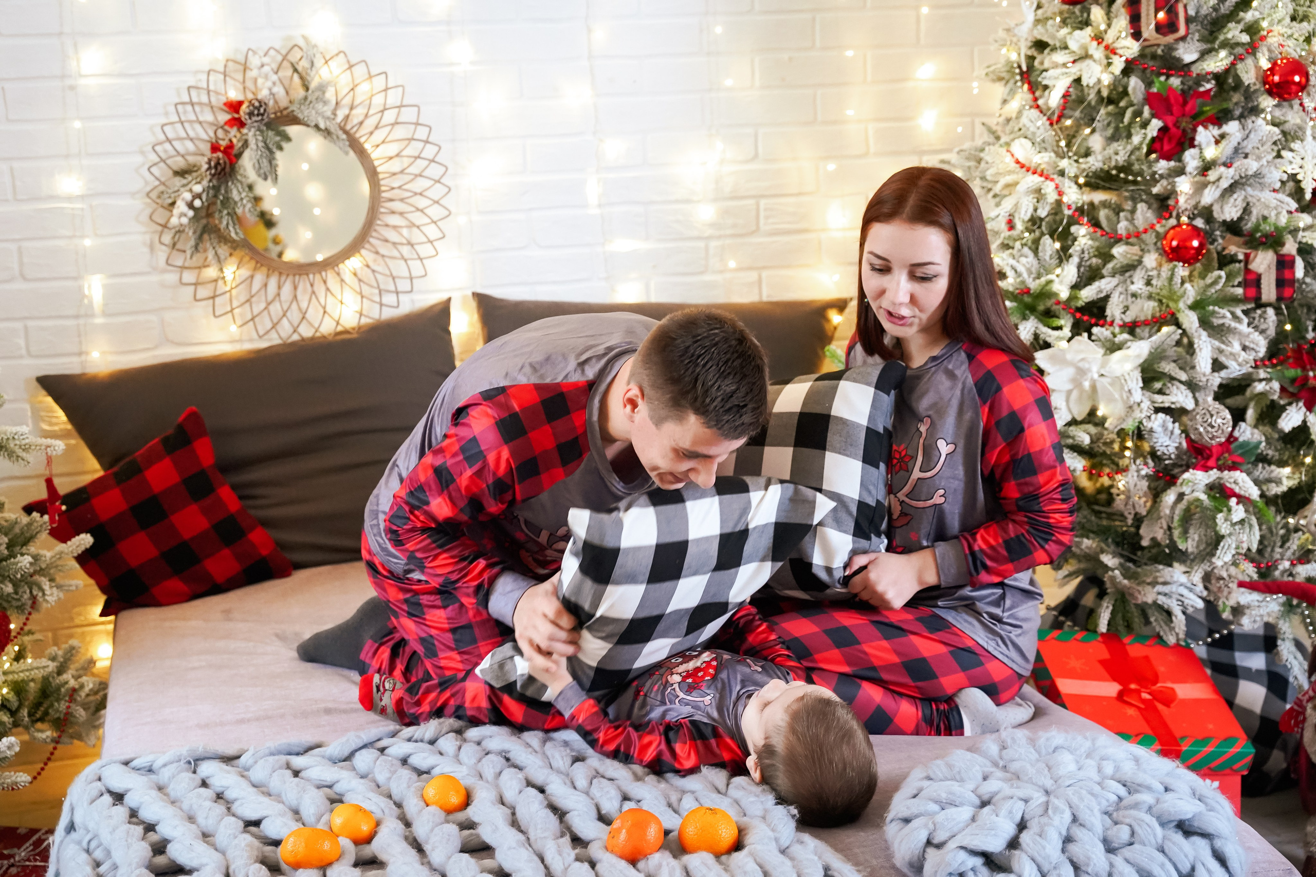 ПИЖАМНЫЙ НОВЫЙ ГОД. Фотограф в Ялте Инна Найден. Детский и семейный фотограф