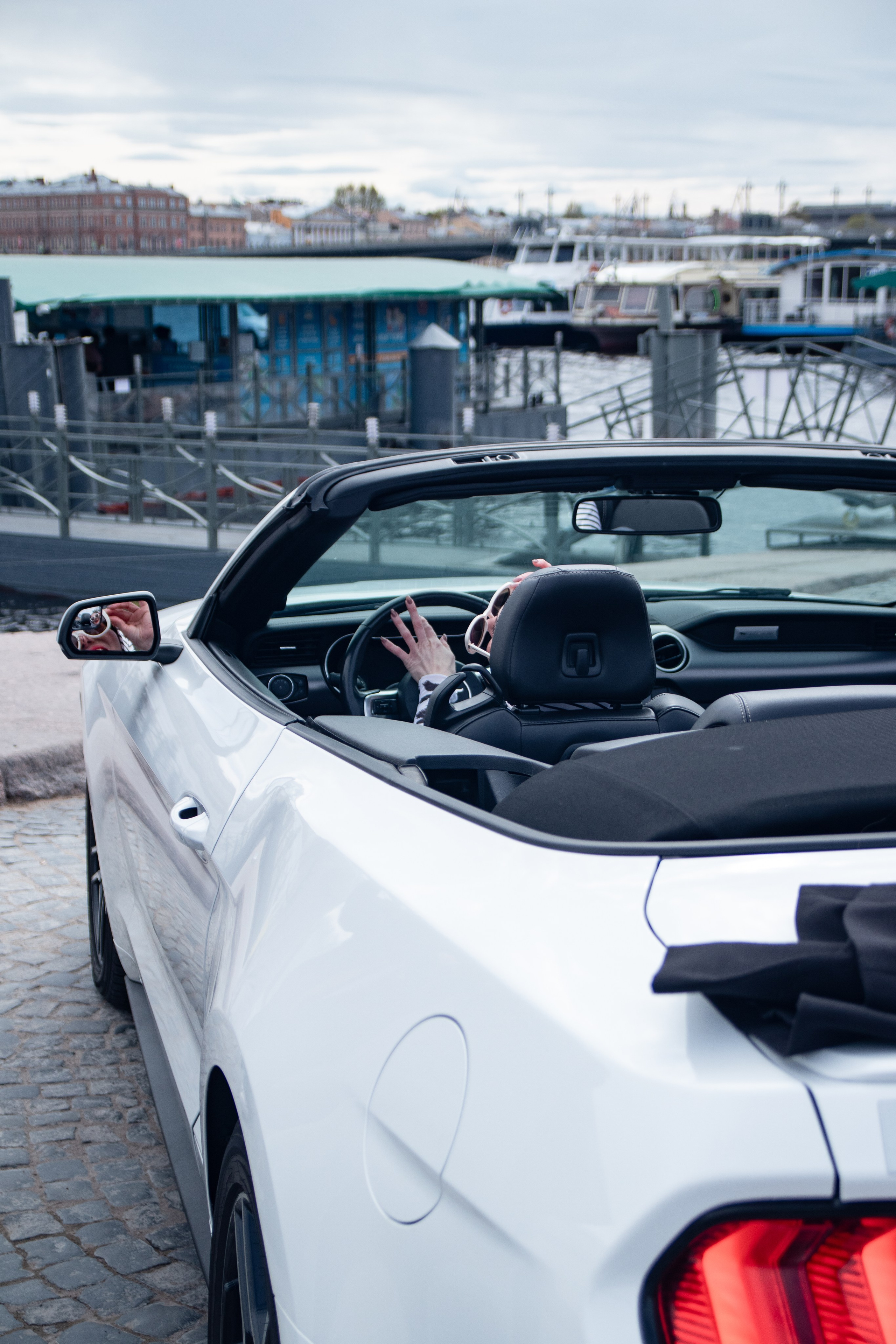 Городской роман с ветром в волосах. Портретный фотограф в Санкт-Петербурге Савельева Ольга