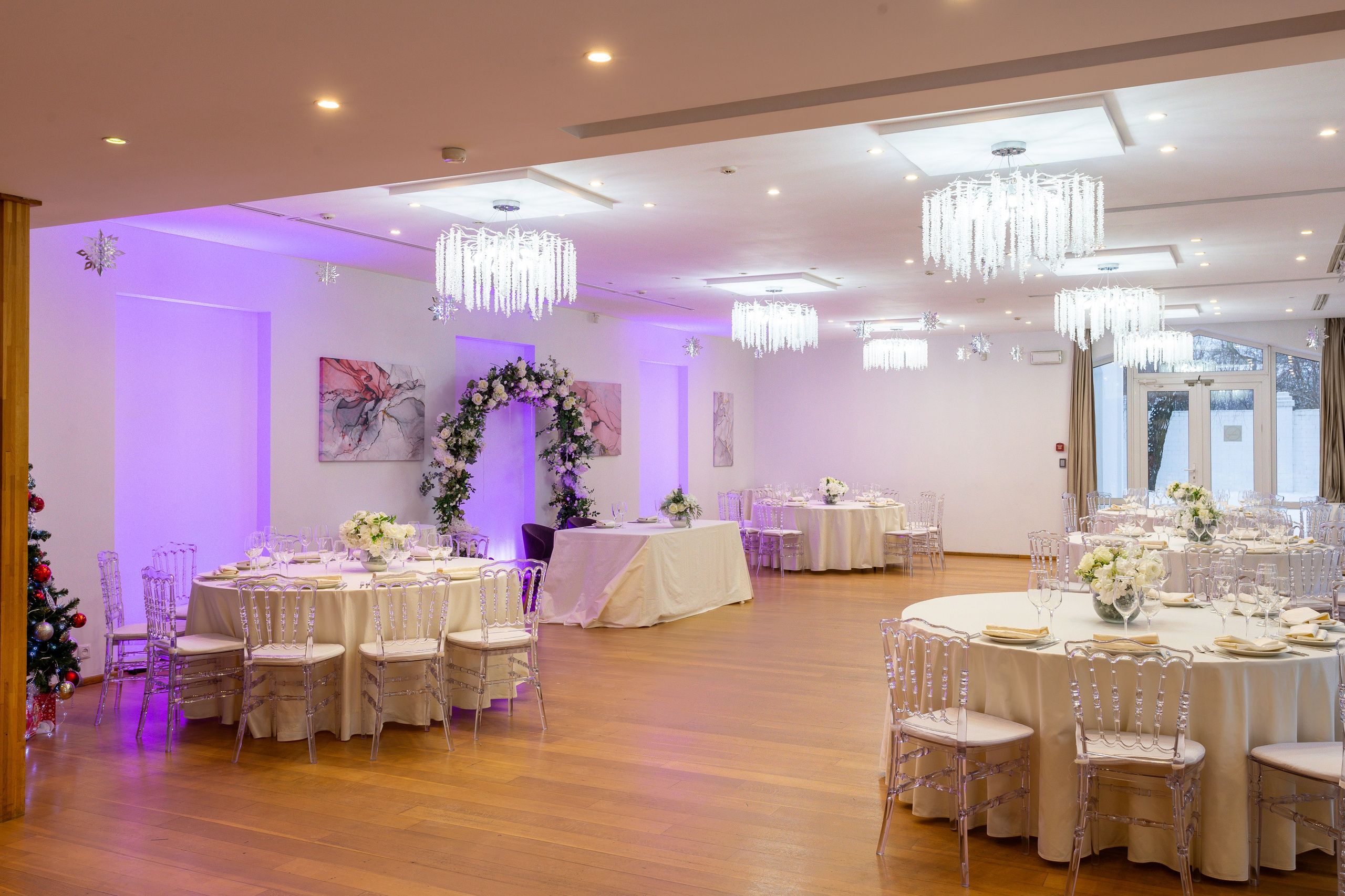 Площадка № 2-14. Свадебный организатор Москва