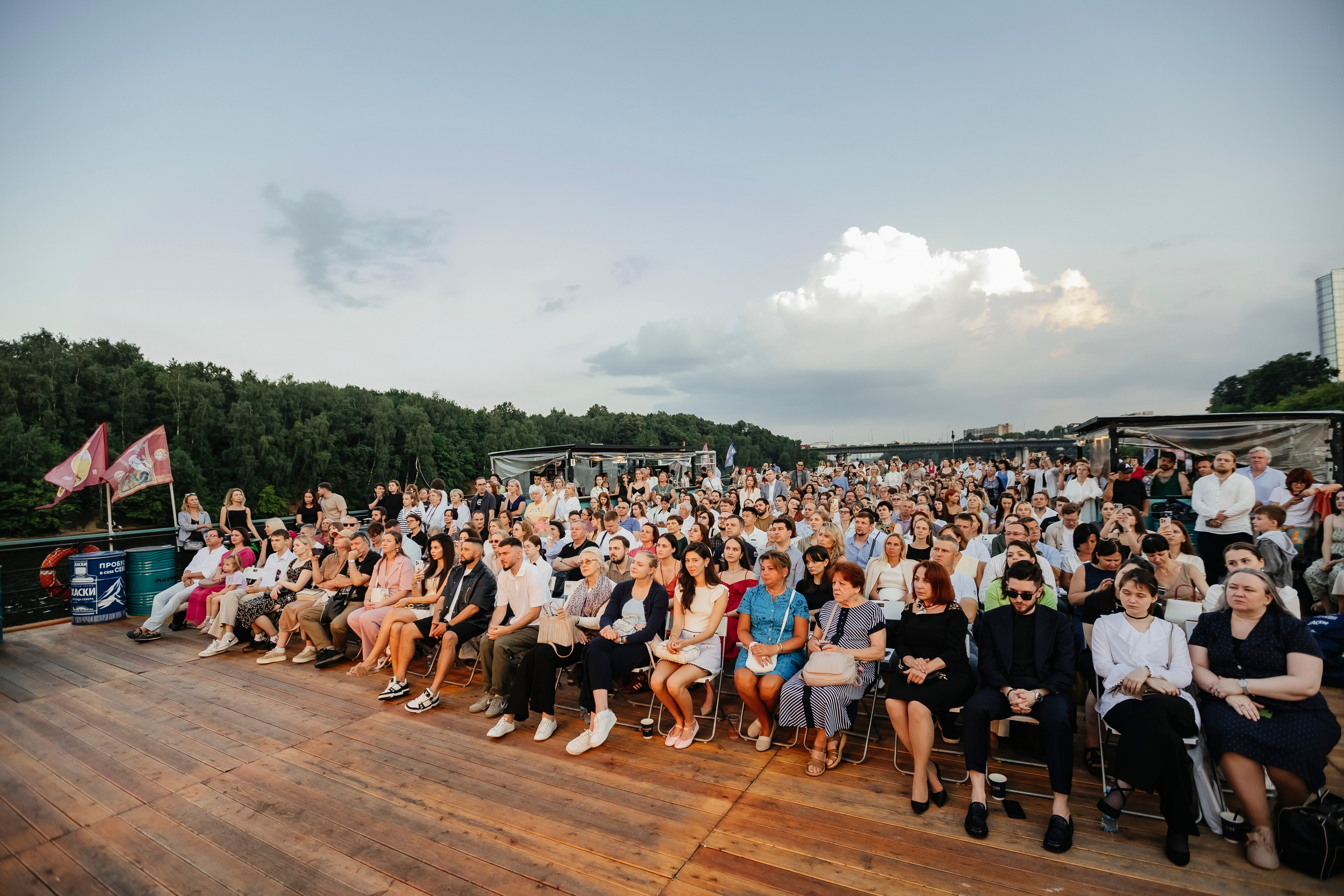 Хор Сретенского Монастыря выступление на корабле. Репортажный, event, концертный и backstage фотограф из Москвы Виталий Кривцов