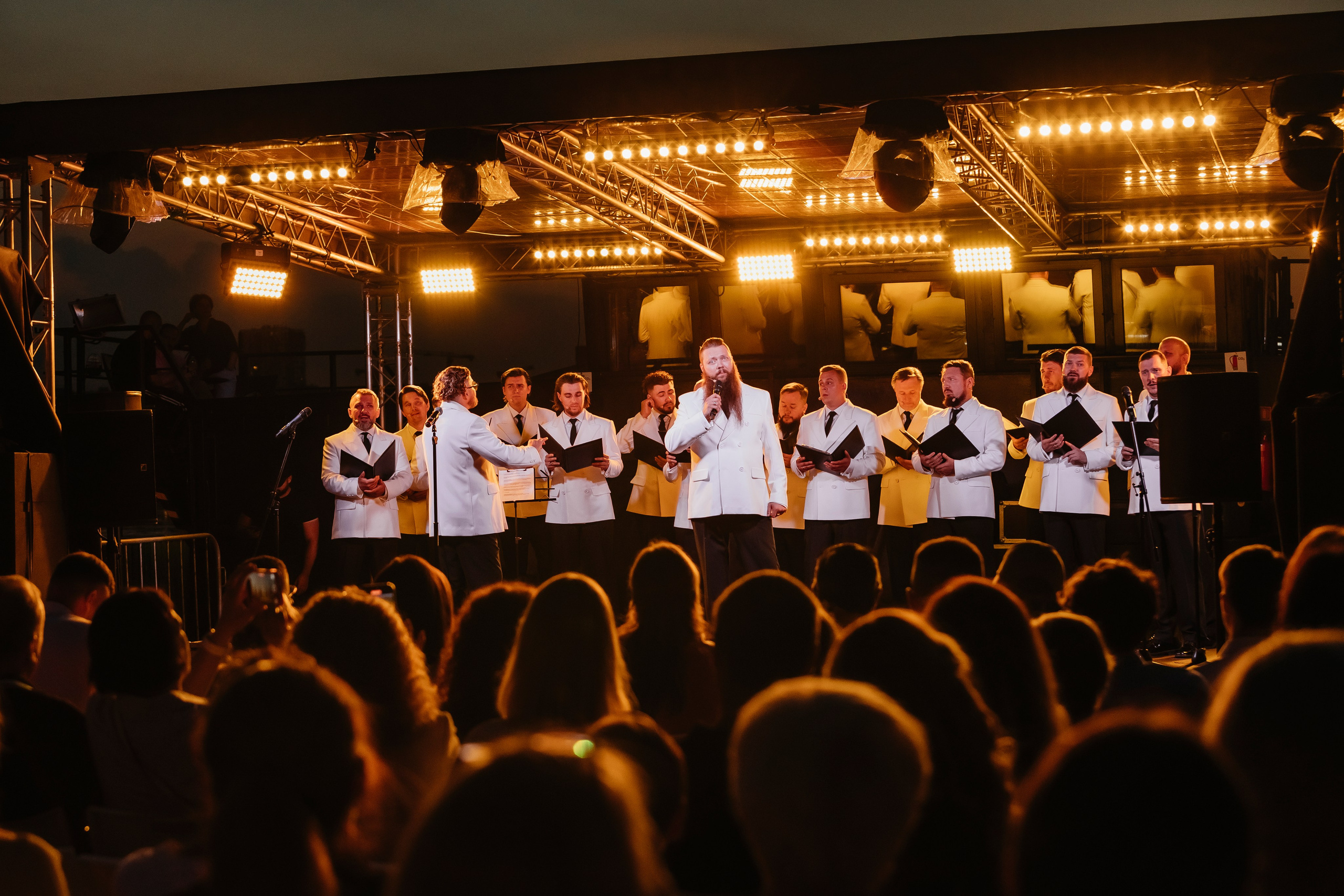 Хор Сретенского Монастыря выступление на корабле. Репортажный, event, концертный и backstage фотограф из Москвы Виталий Кривцов