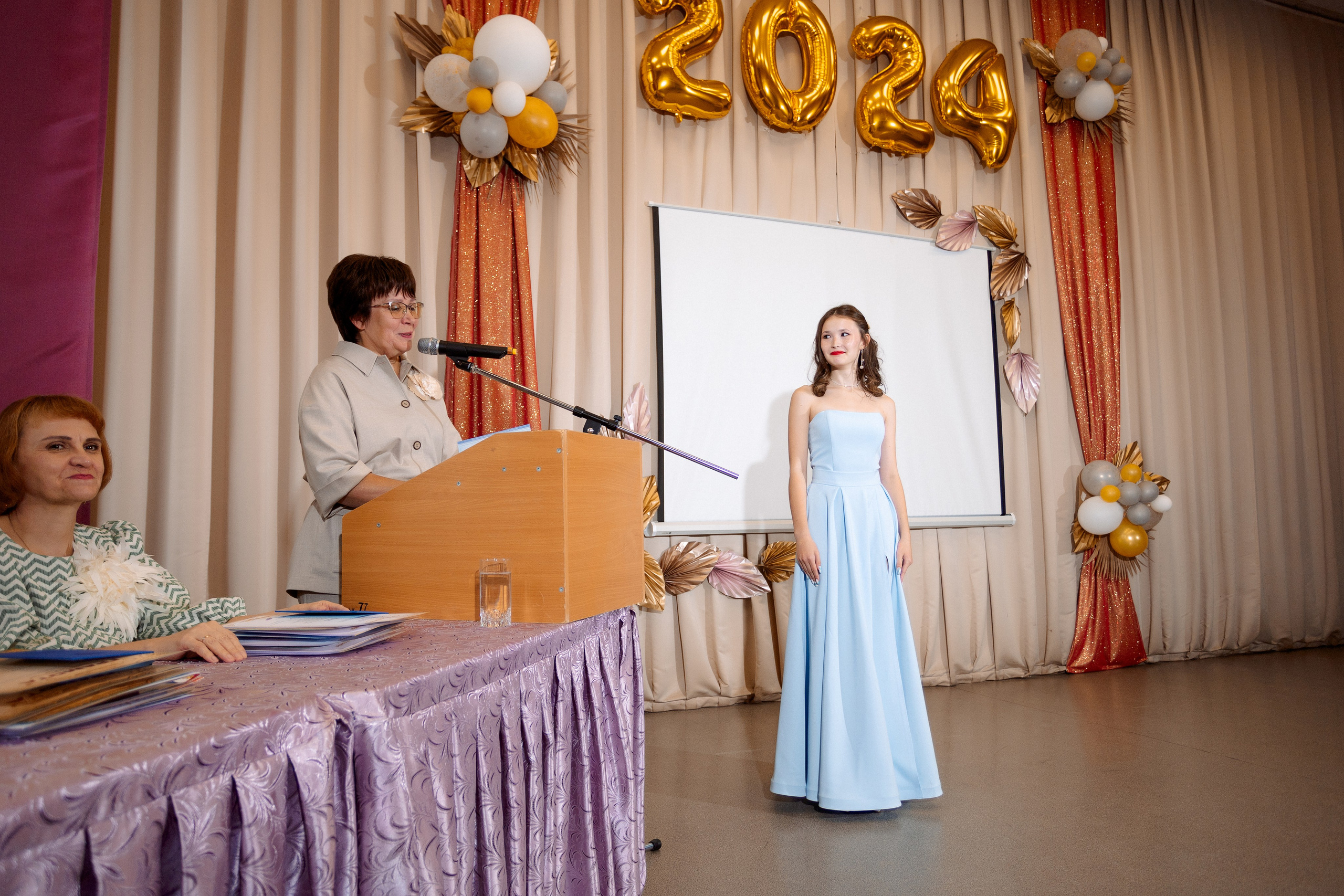 ВРУЧЕНИЕ АТТЕСТАТОВ: Пример. Все фото. Профессиональный фотограф в Ижевске Леша Петров