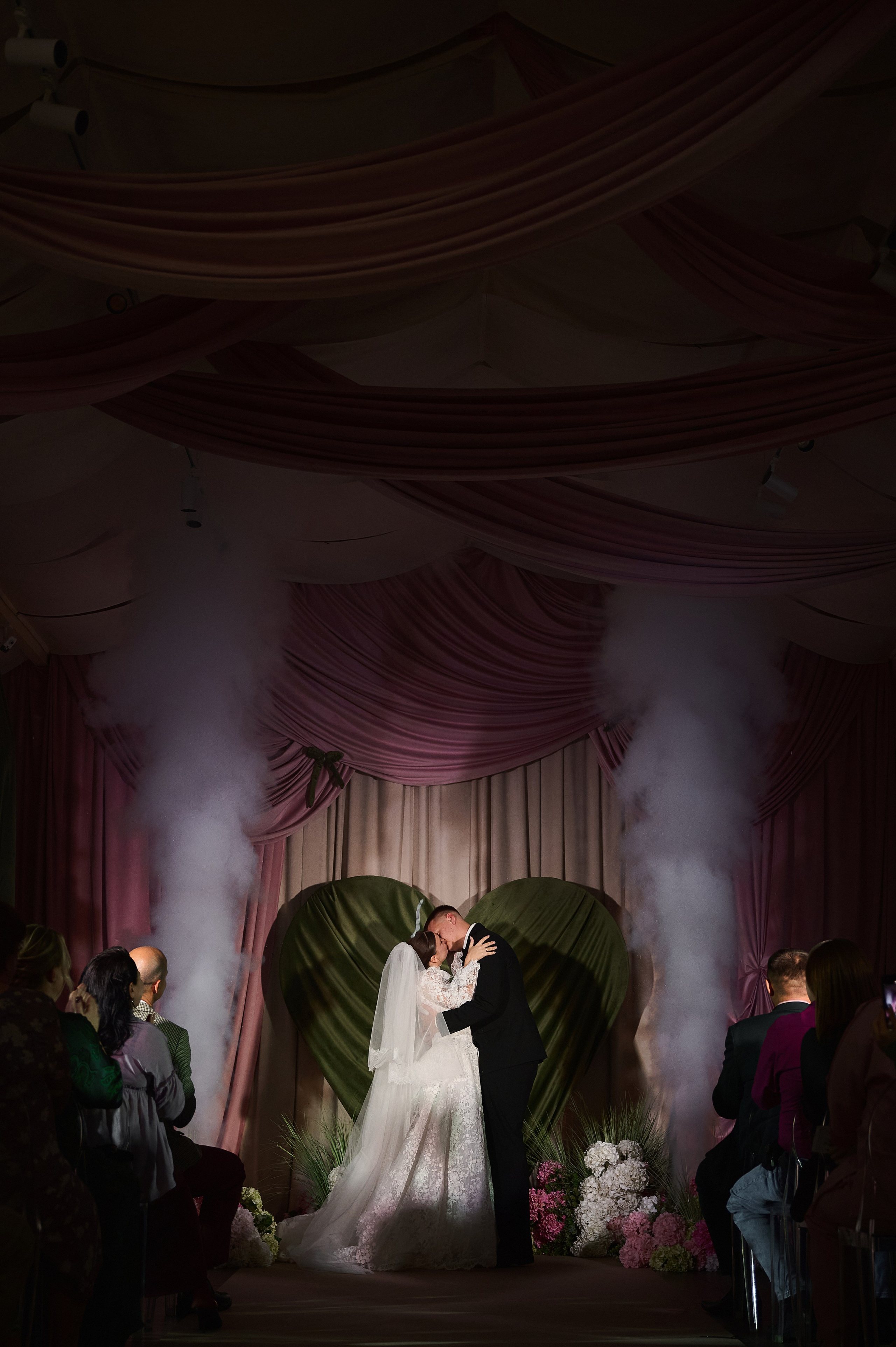 Свадебный фотограф в Брянске - фотограф на свадьбу. Свадебный и портретный фотограф в Брянске Скепская Лилия