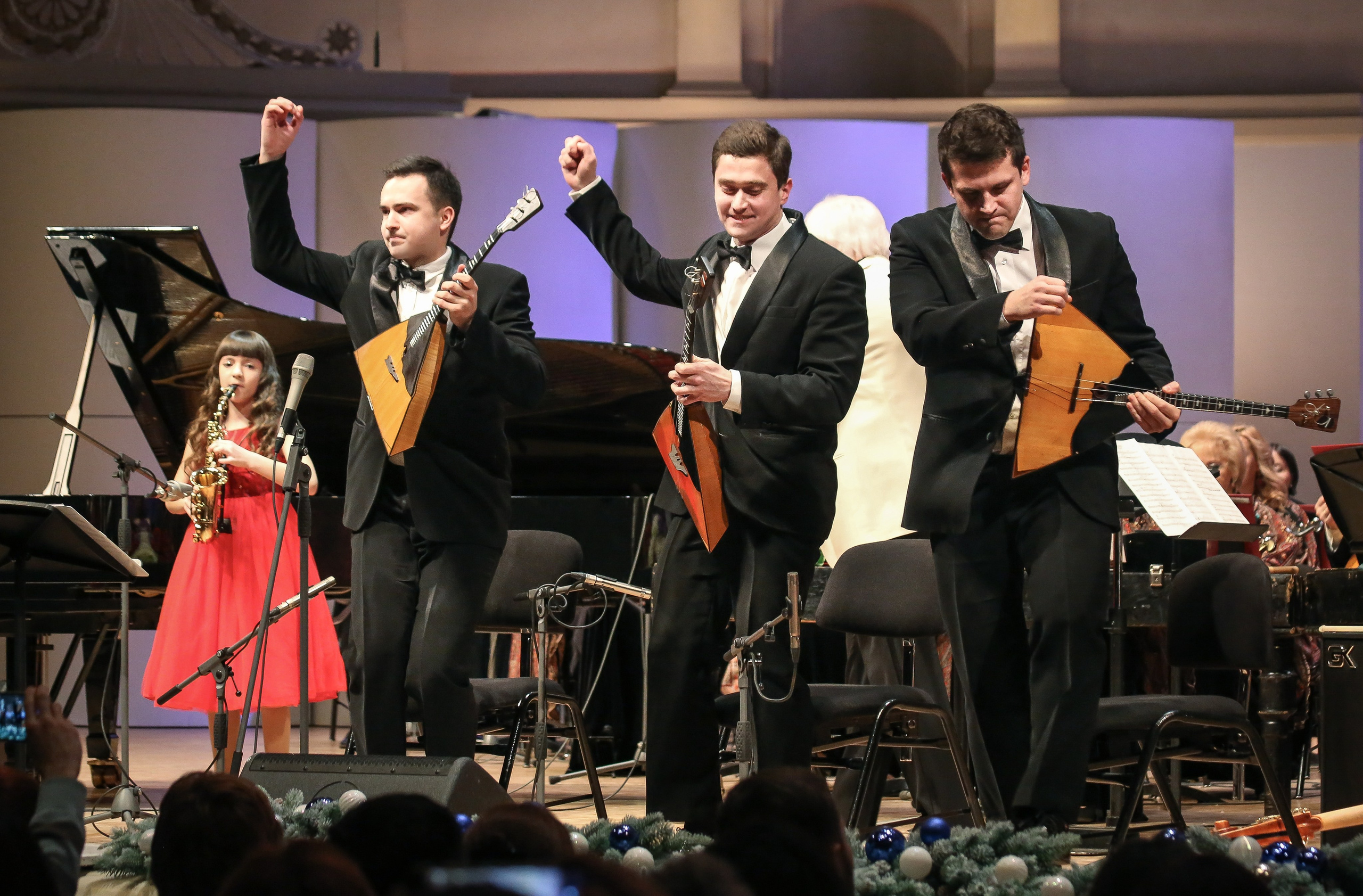 Christmas in Blue. Дарья Письменюк / Darya Leitstern — фотограф, музыкант, журналист, путешественник