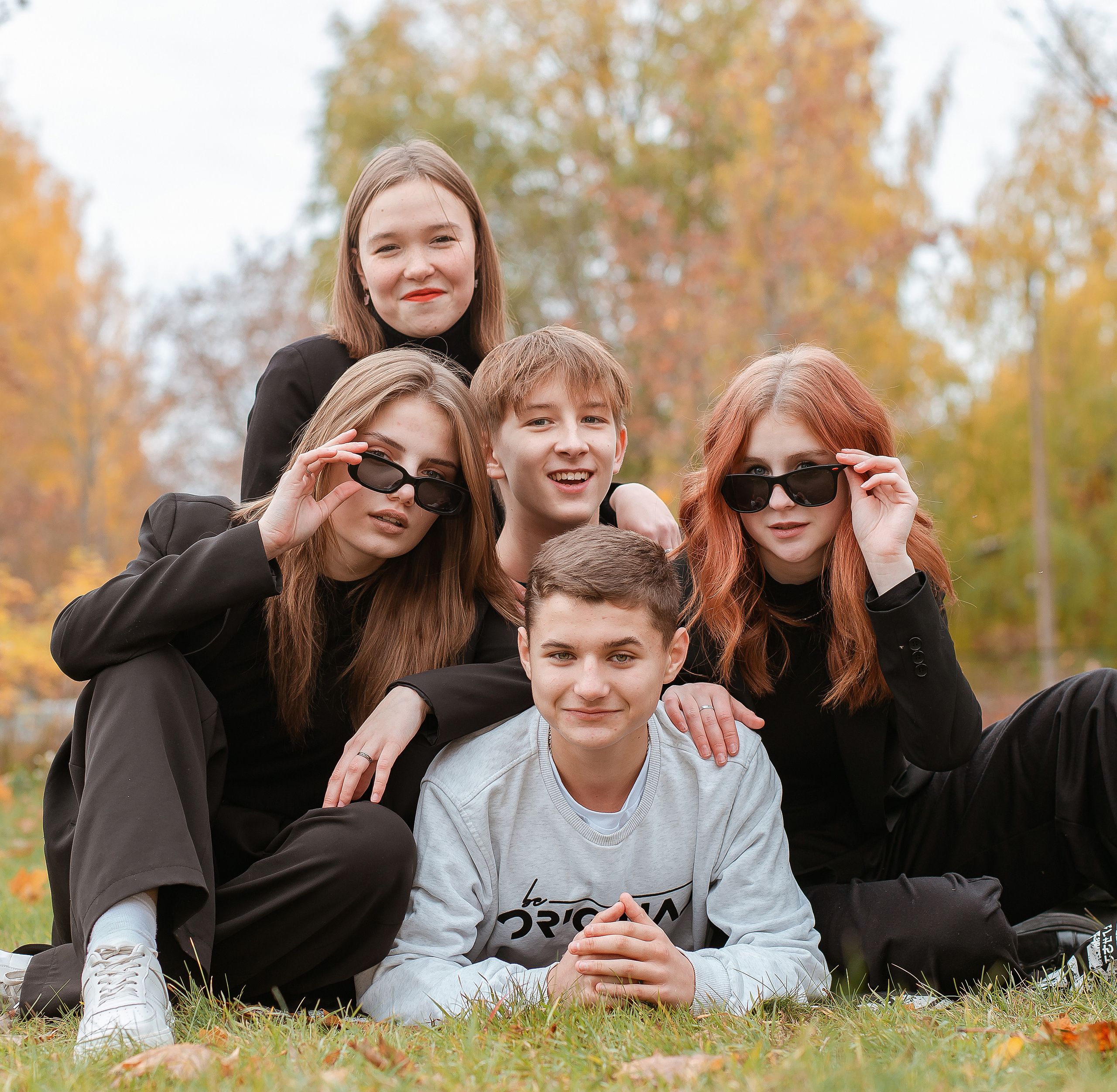 Многостраничная книга Эконом, 24 страницы «Геометрия». Студия выпускных альбомов Остров