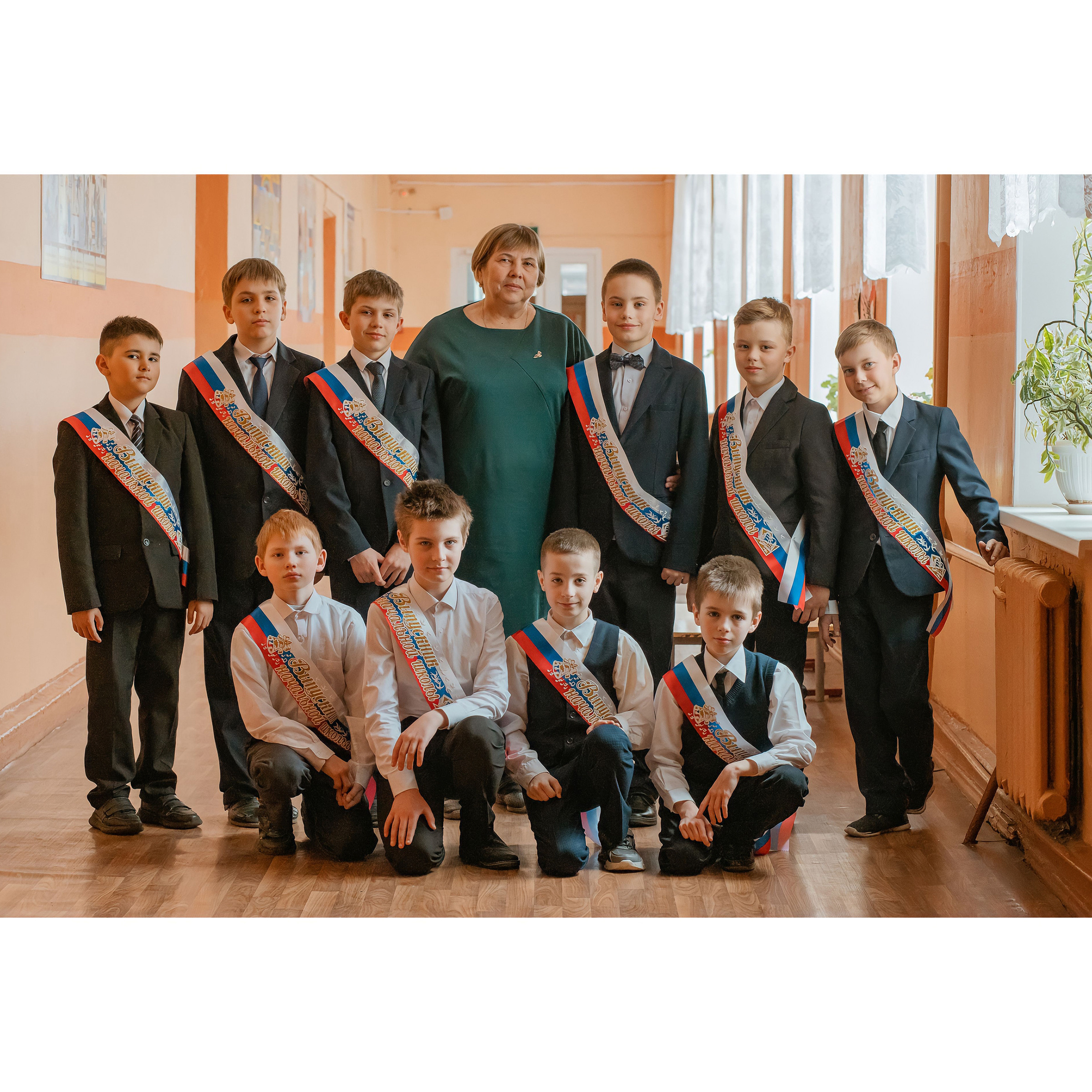 Многостраничная книга Интервью, 24 страницы «Лукоморье». Студия выпускных альбомов Остров от 1400 р