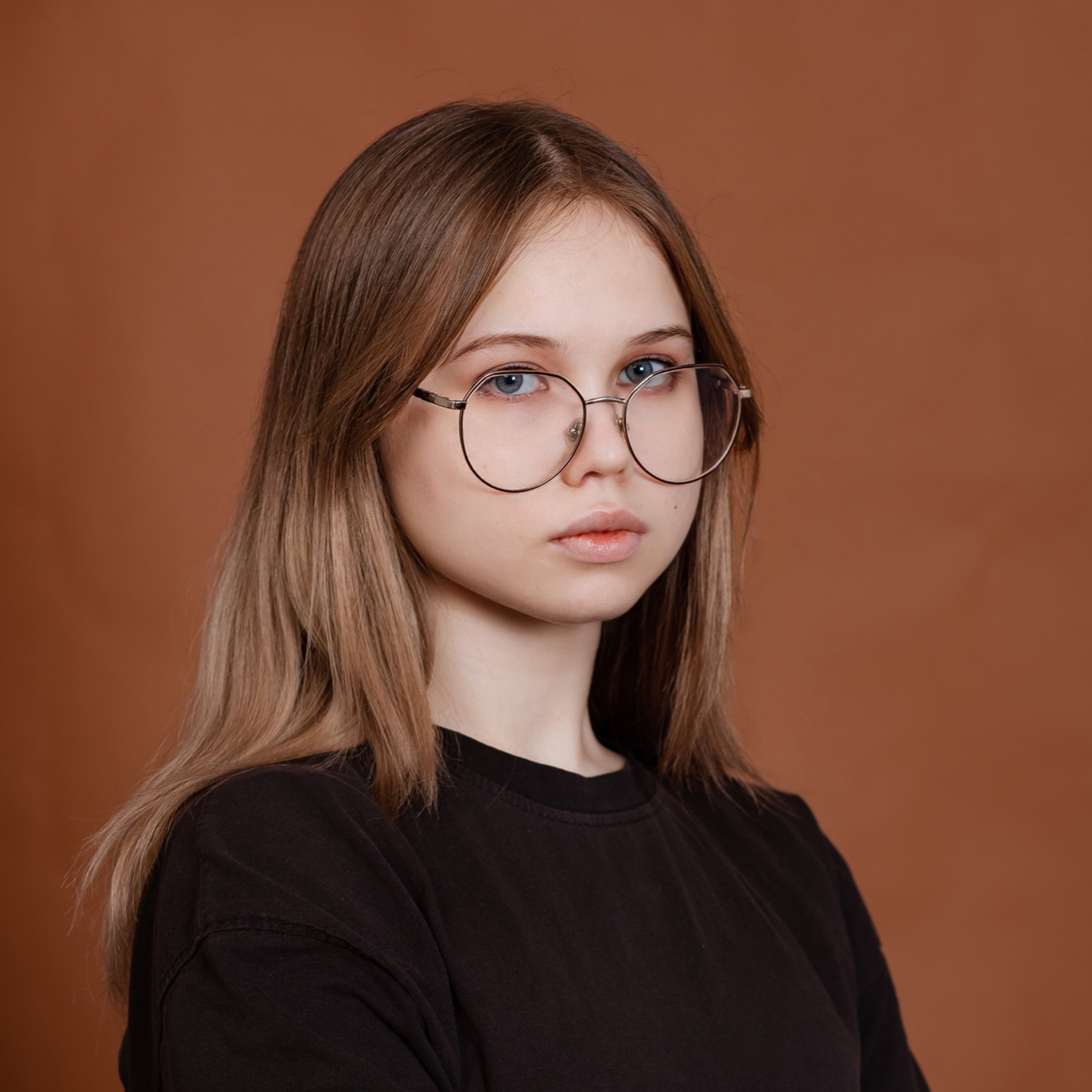 Многостраничная книга Эконом, 24 страницы «Блик». Студия выпускных альбомов Остров