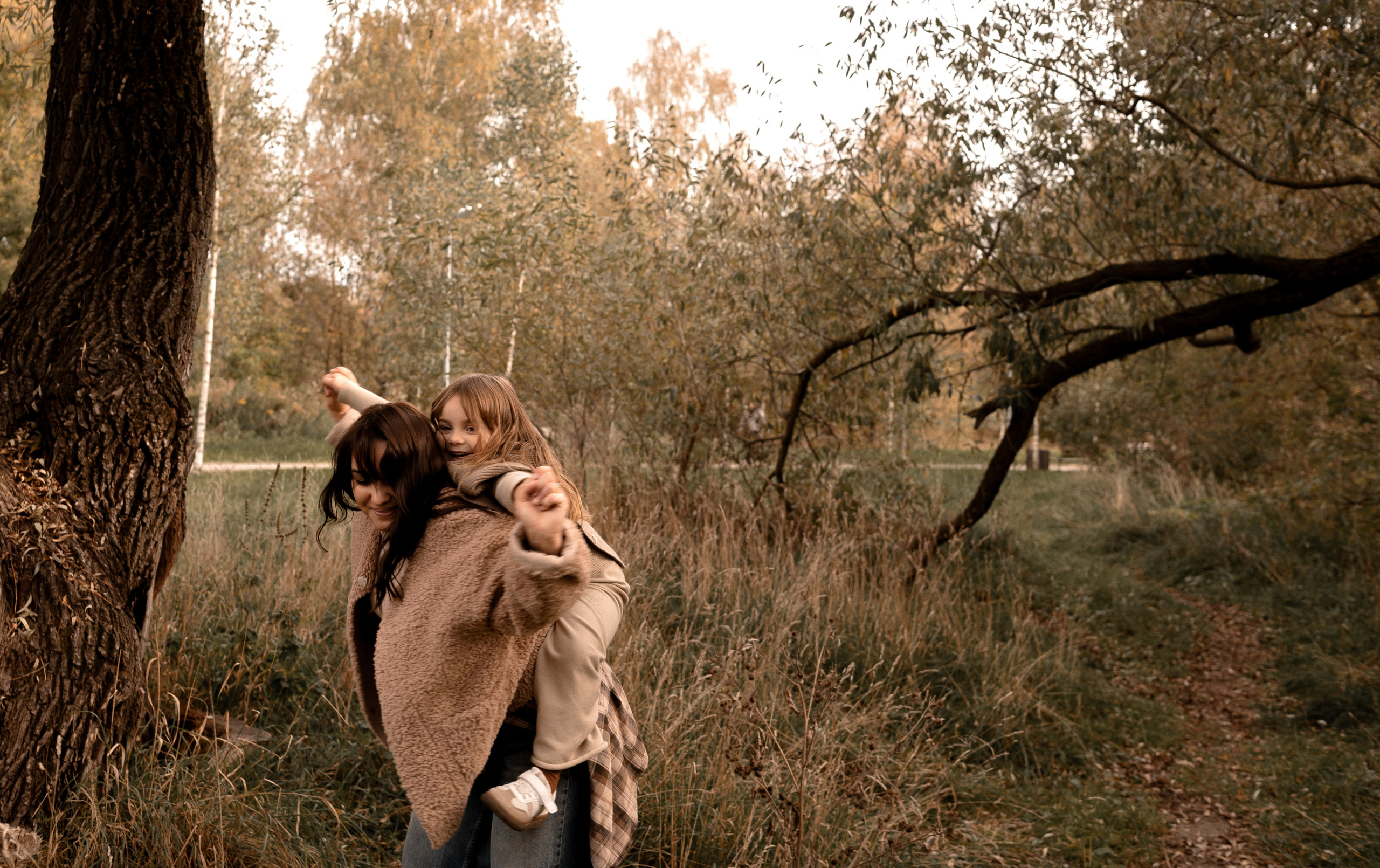 Настя и Васса. Свадебный и семейный фотограф в Серпухове Александра Дерюшева