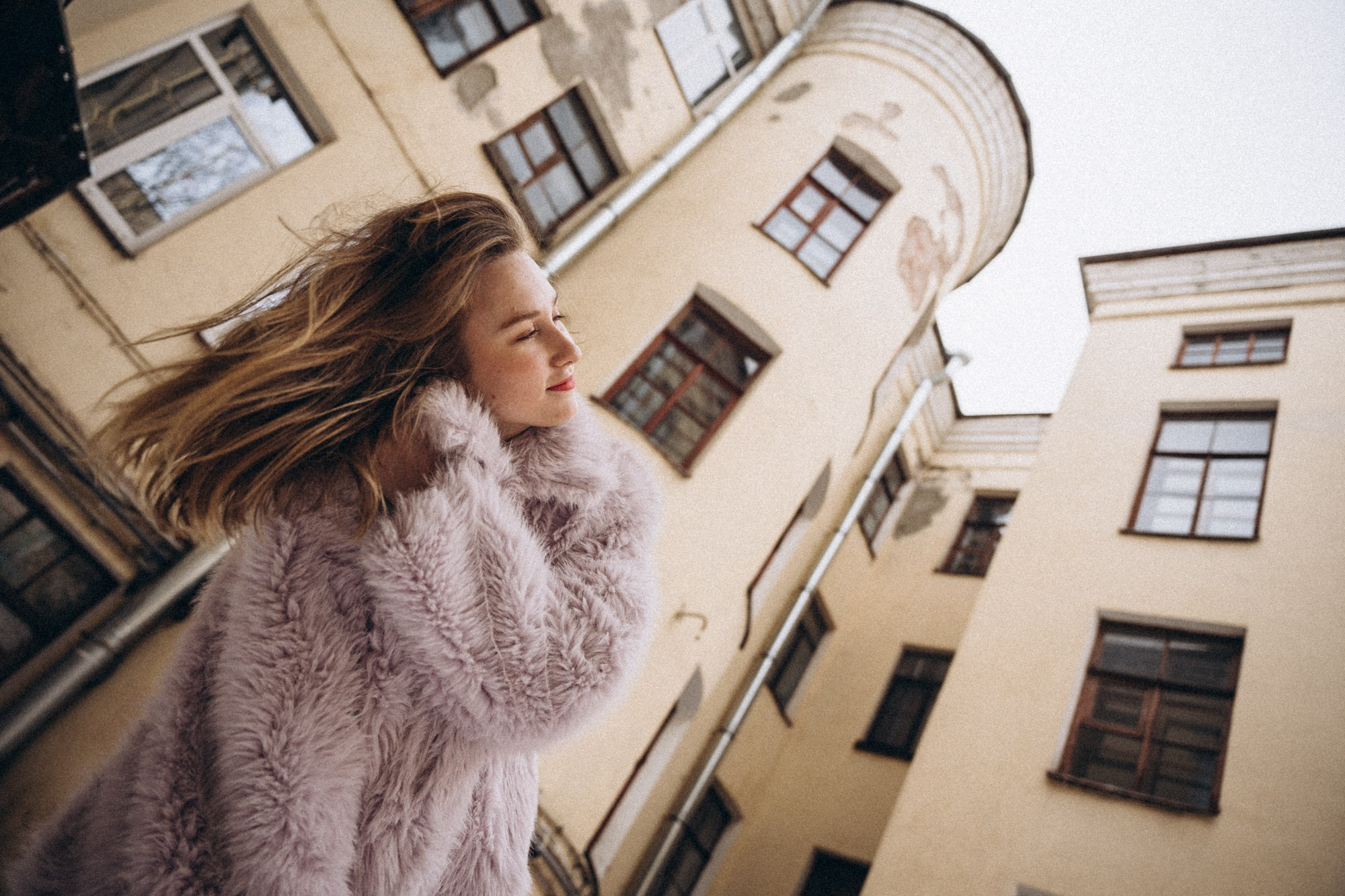 Мерзнуть в феврале на Ваське. Даша Яковенко Фотограф Спб