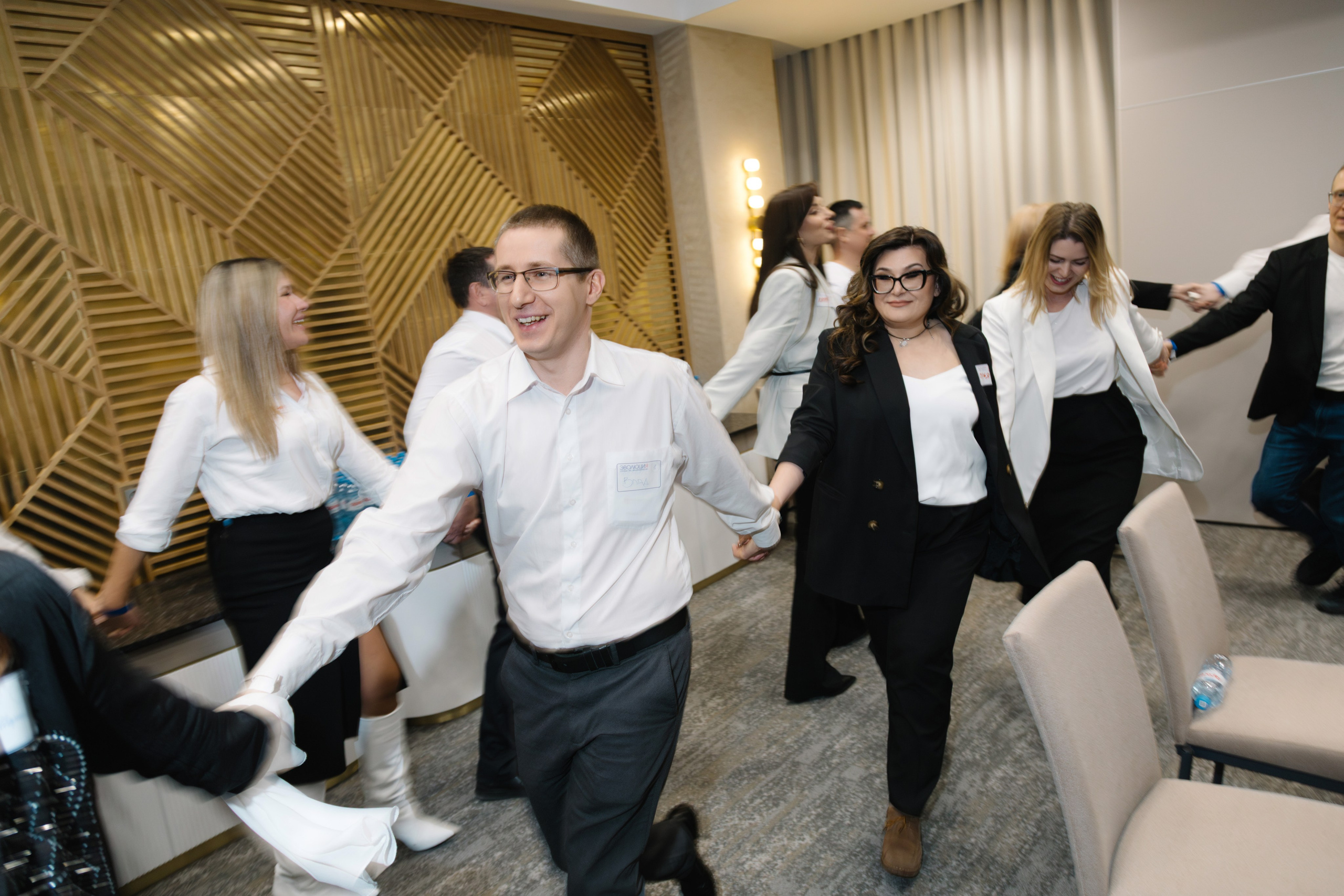 Бизнес марафон Эволюция. Артур Иликчян — Wedding & Event фотограф в Краснодаре