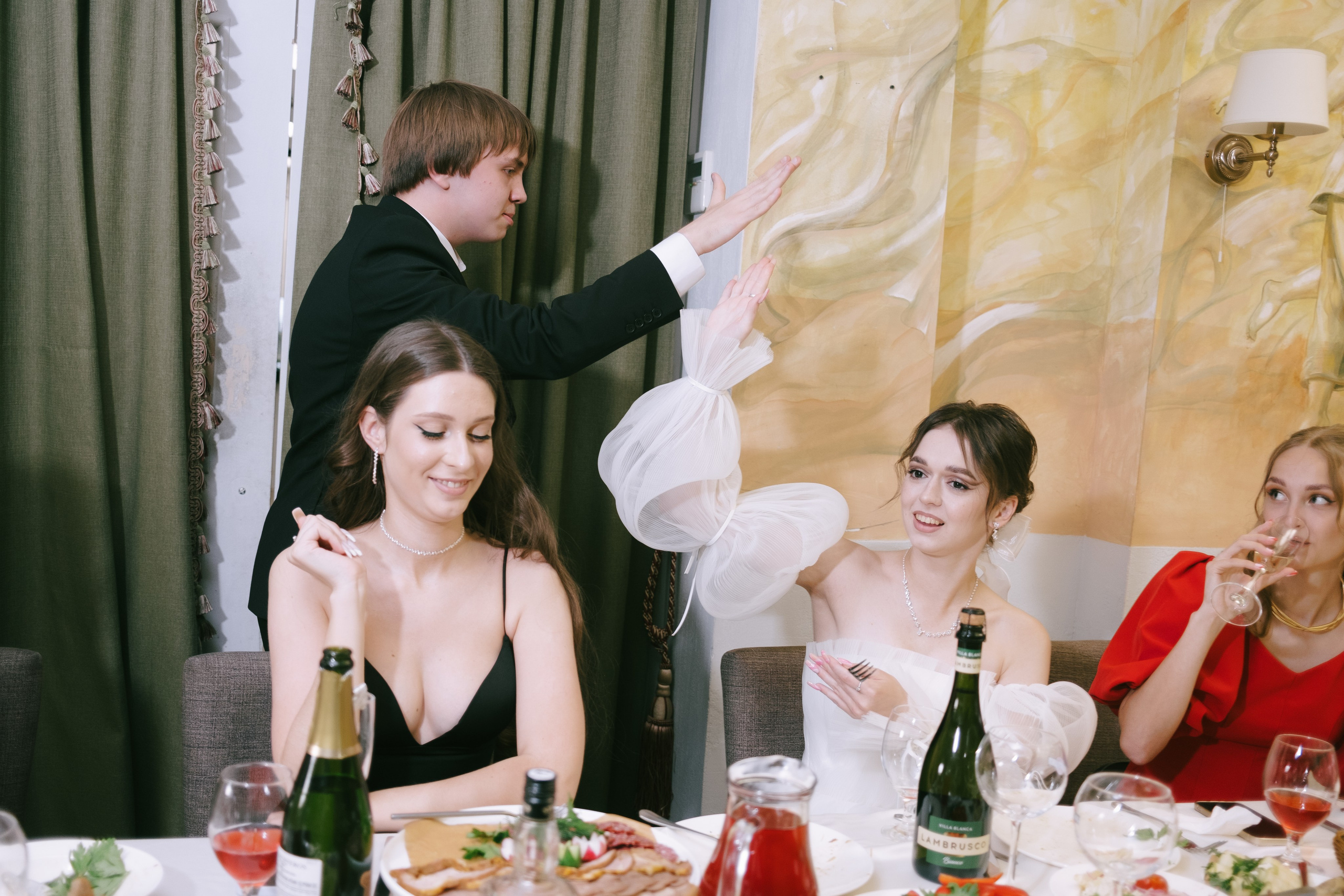 Выпускной школа 33. Свадебный и репортажной фотограф Денис Ожигин в Краснодаре и Краснодарском крае