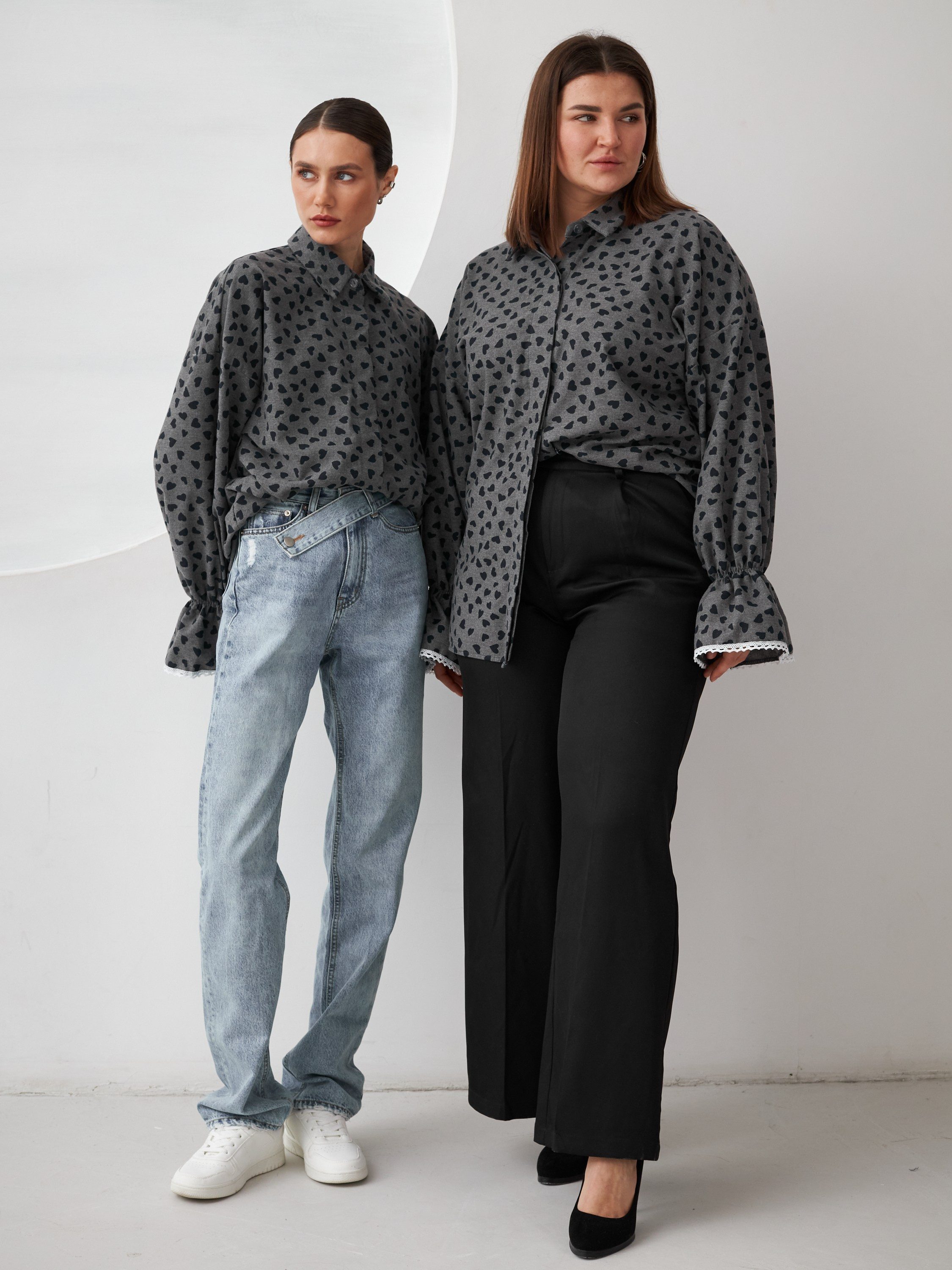 Фотосъемка рубашек Екатеринбург Wildberries ВБ Ozon Озон фотосессия одежды Екб заказать цена фотосъемка товара WB блузки карточки товара. Фотограф Екатеринбург Анастасия Жерновская | Маркетплейсы и нейрофото