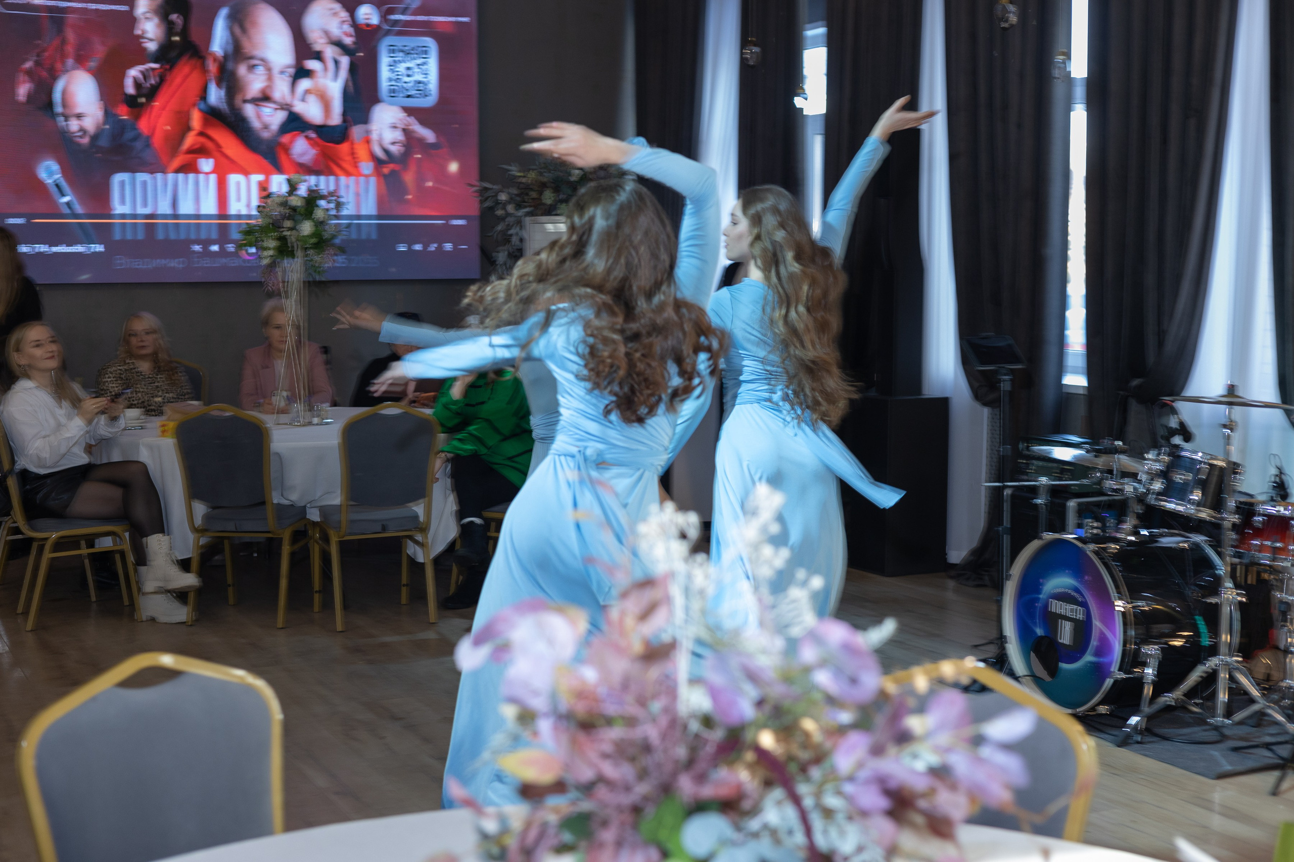 Свадебное чаепитие для молодоженов