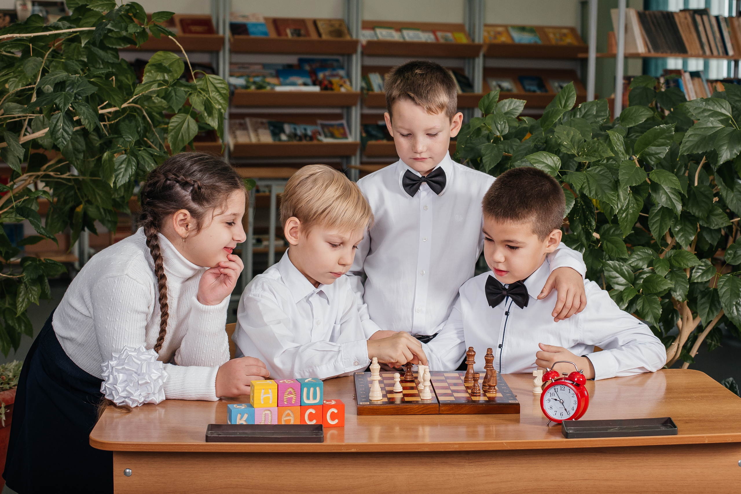 Фотосессия в начальной школе Крымск. Фотограф Любава Колесник. Выпускные альбомы в Крымском районе