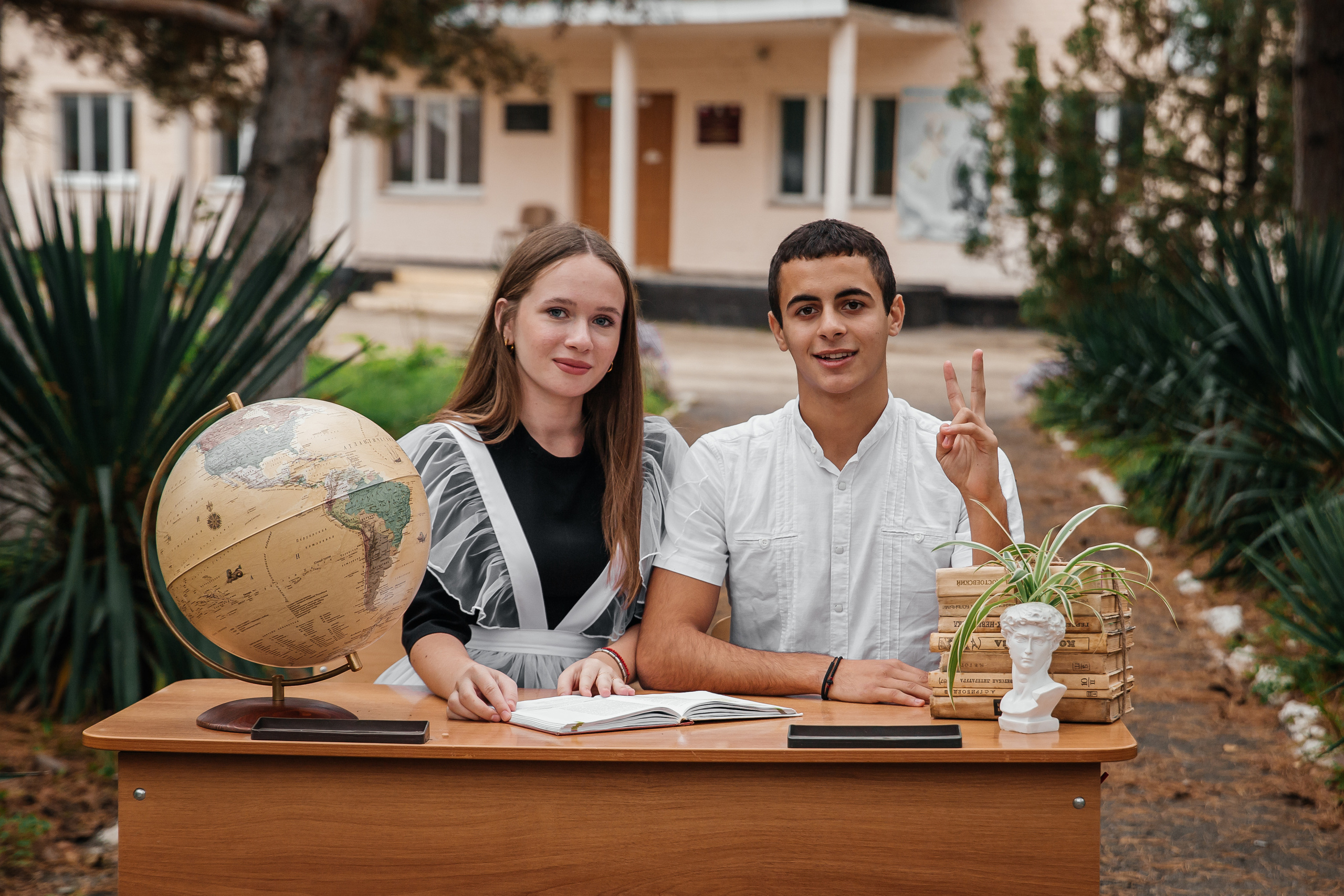 Фотосессия в старших классах Крымск. Фотограф Любава Колесник. Выпускные альбомы в Крымском районе