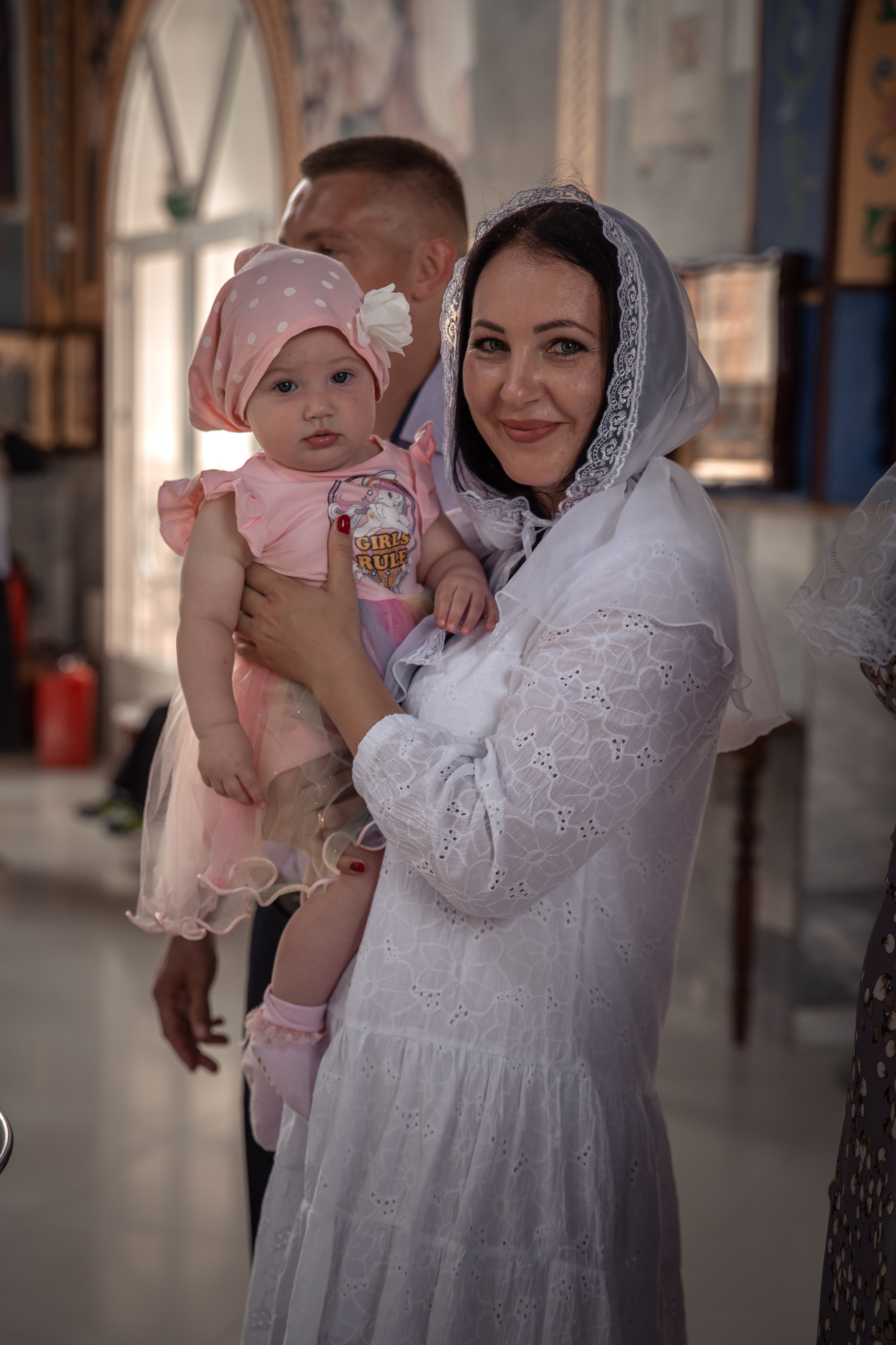 Фотосъёмка таинства крещения Крымск. Фотограф Любава Колесник. Выпускные альбомы в Крымском районе