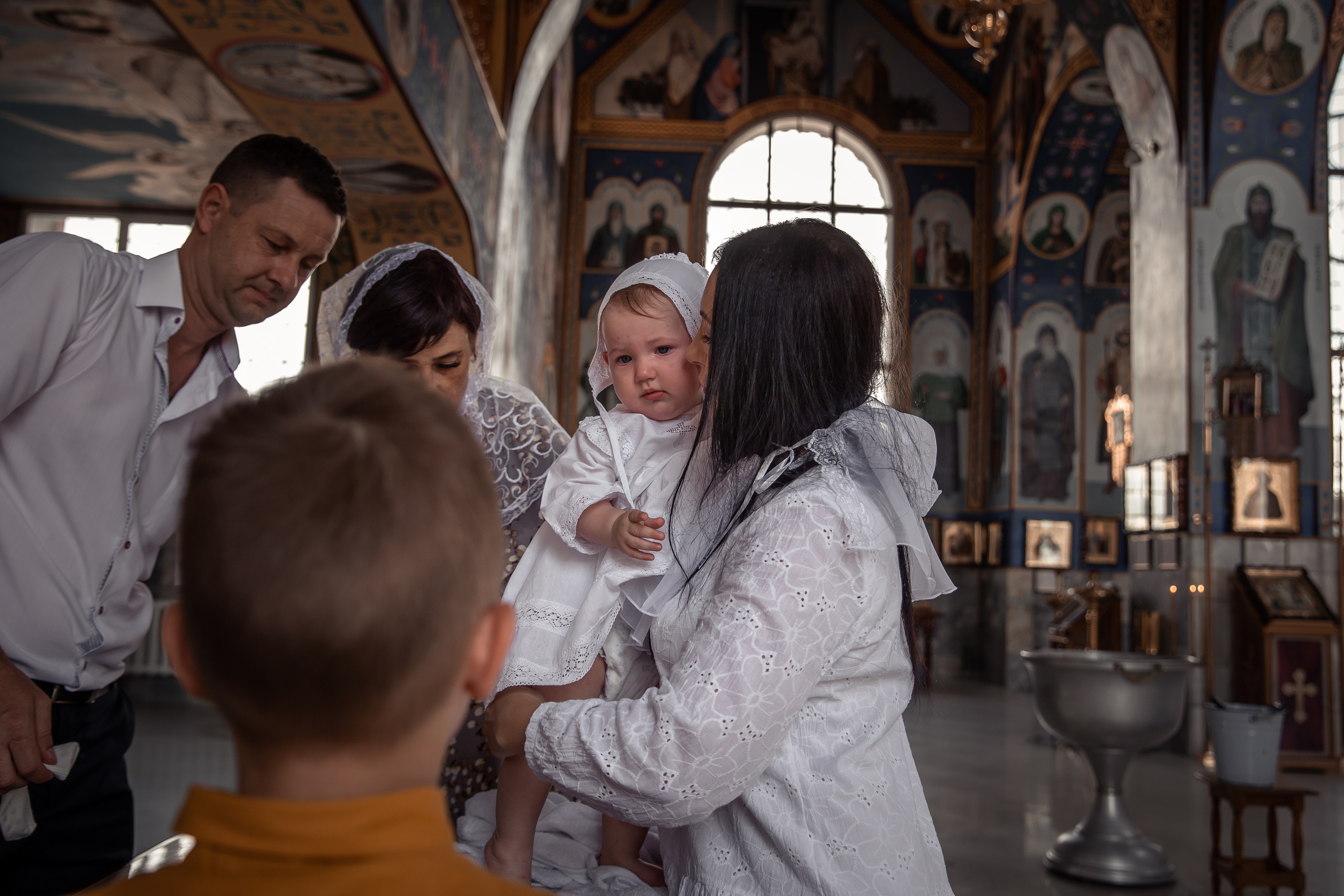 Фотосъёмка таинства крещения Крымск. Фотограф Любава Колесник. Выпускные альбомы в Крымском районе