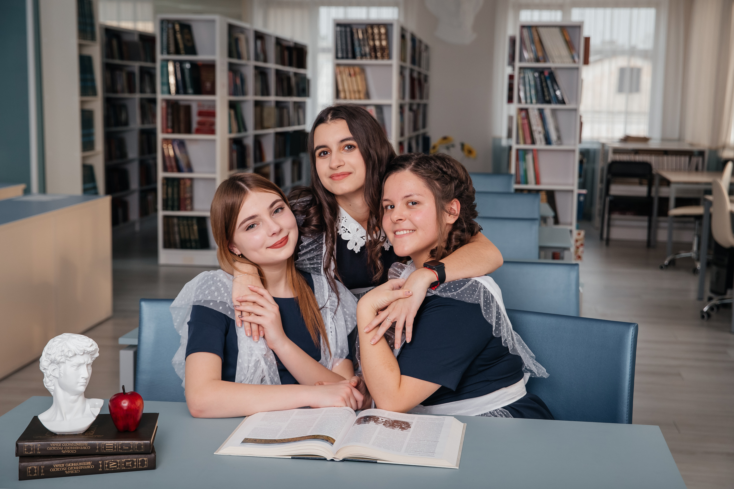 Фотосессия в старших классах Крымск. Фотограф Любава Колесник. Выпускные альбомы в Крымском районе