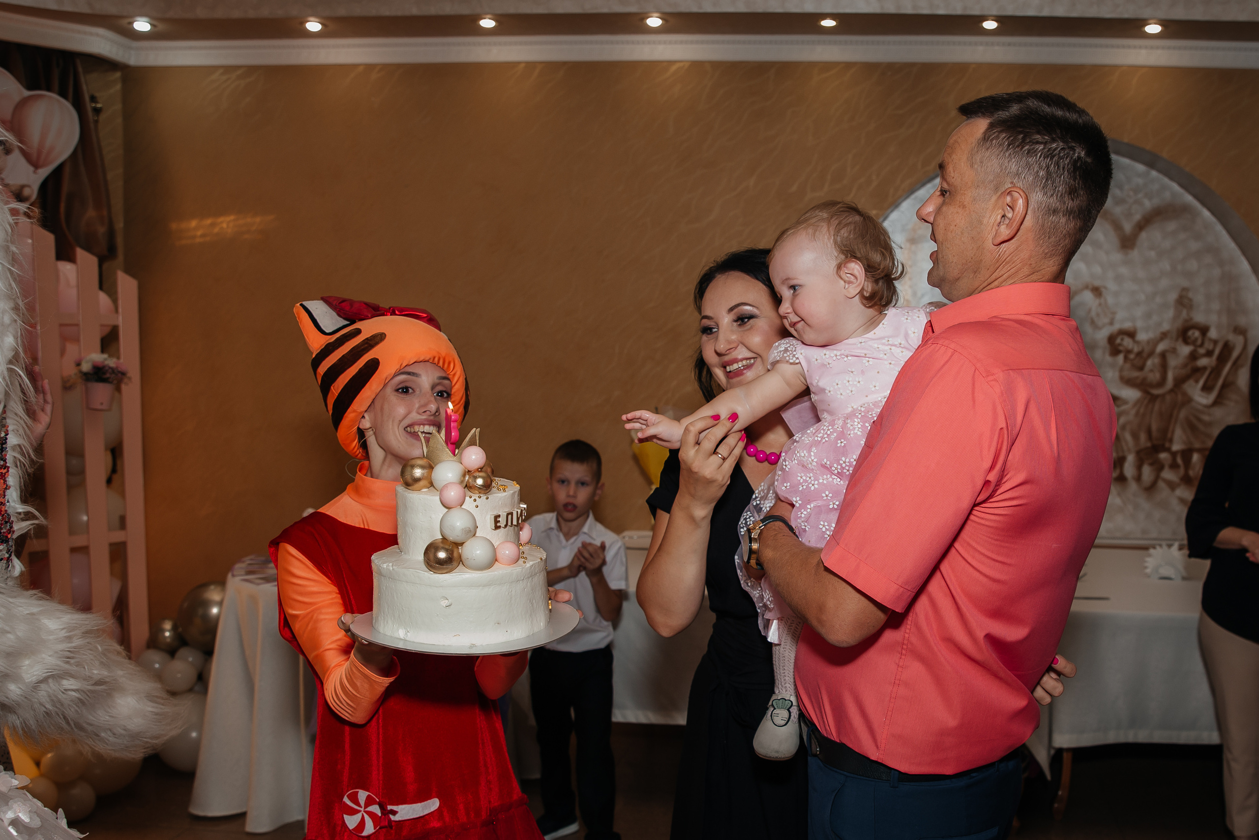 День рождения Елизаветы 1 год. Фотограф Любава Колесник. Выпускные альбомы в Крымском районе