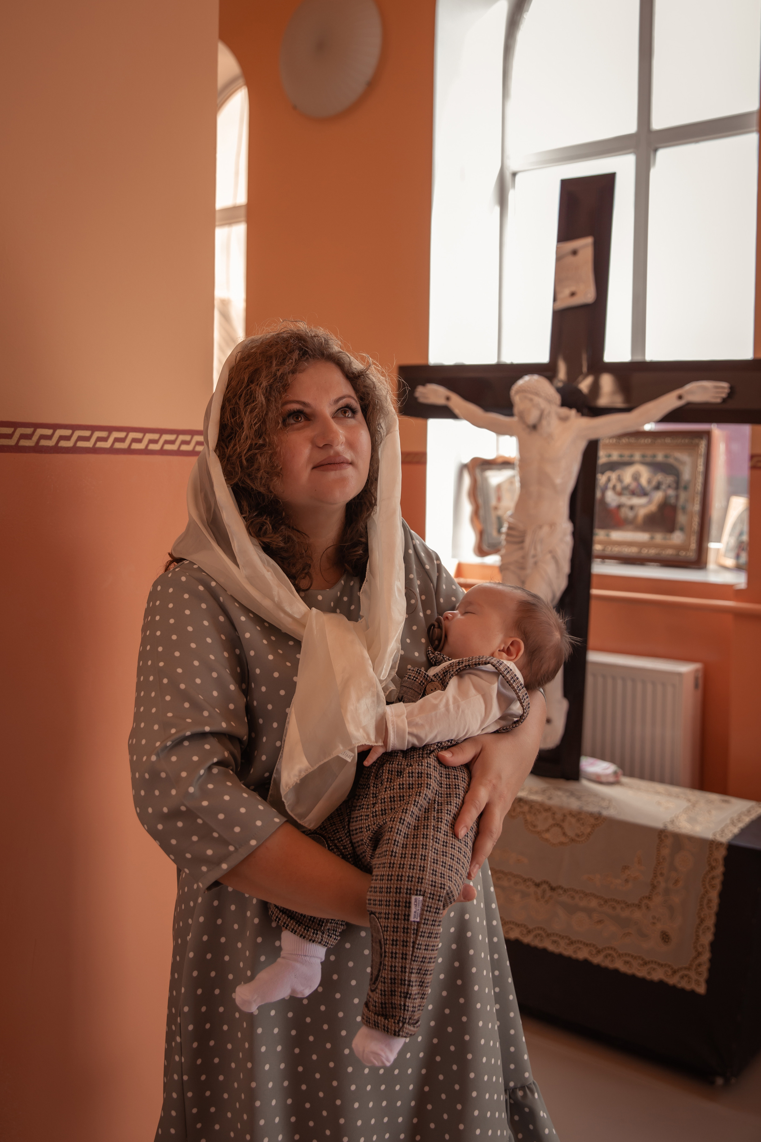 Фотосъёмка таинства крещения Крымск. Фотограф Любава Колесник. Выпускные альбомы в Крымском районе